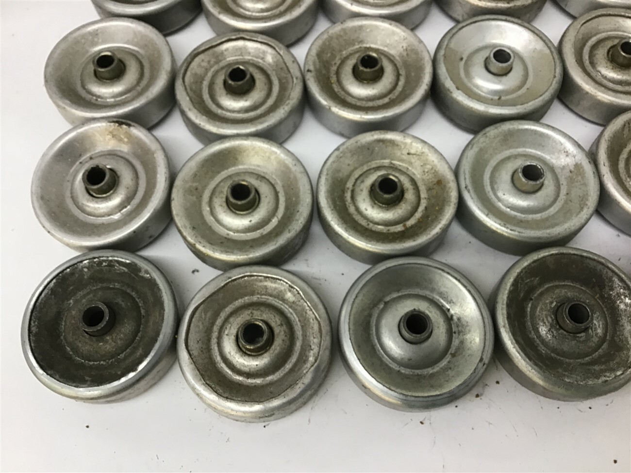 Conveyor Rollers 1 15/16″ OD x 1/4″ ID x 5/8″ Width lot of 45