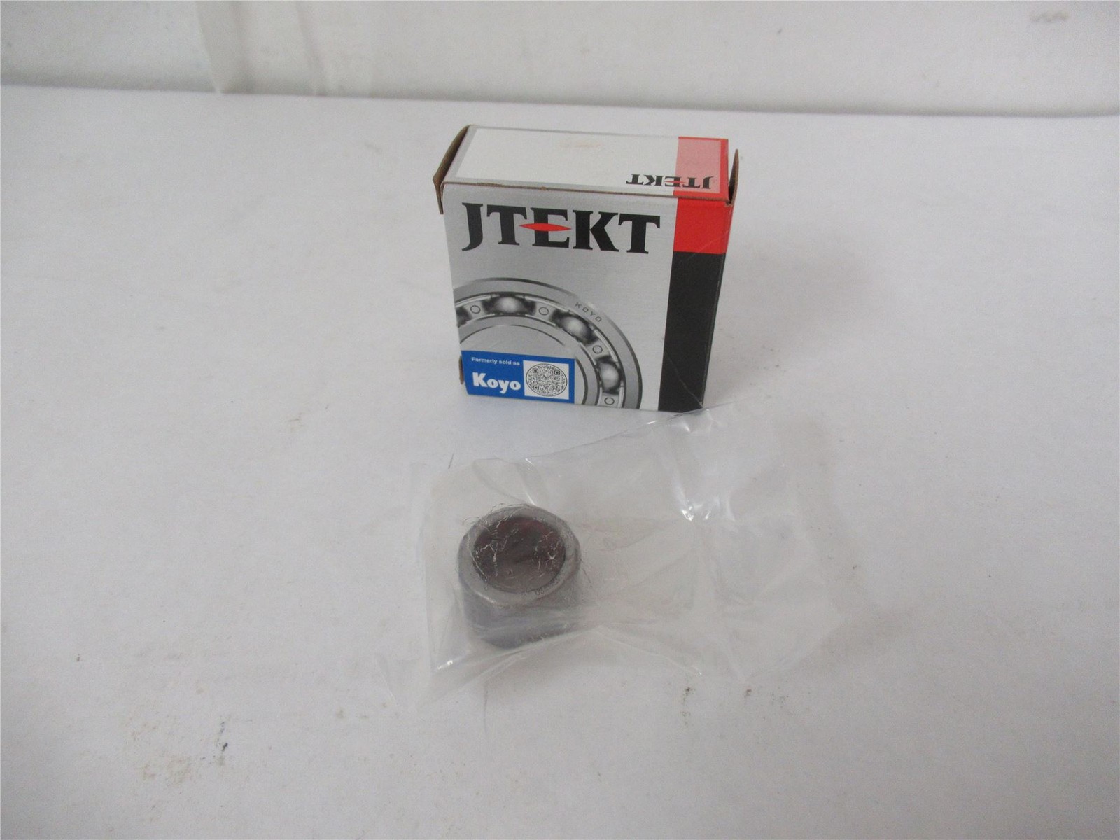 250483 New In Box; Jtekt RC-101410-FS BP L068 Needle Roller Bearing .625″ ID