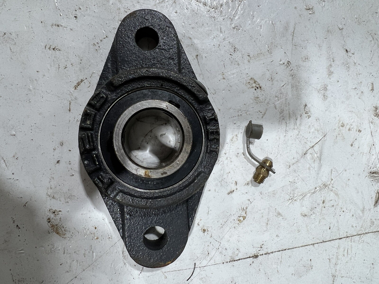 IBI FL205 UC205 25mm Set Screw Flange Ball Bearing