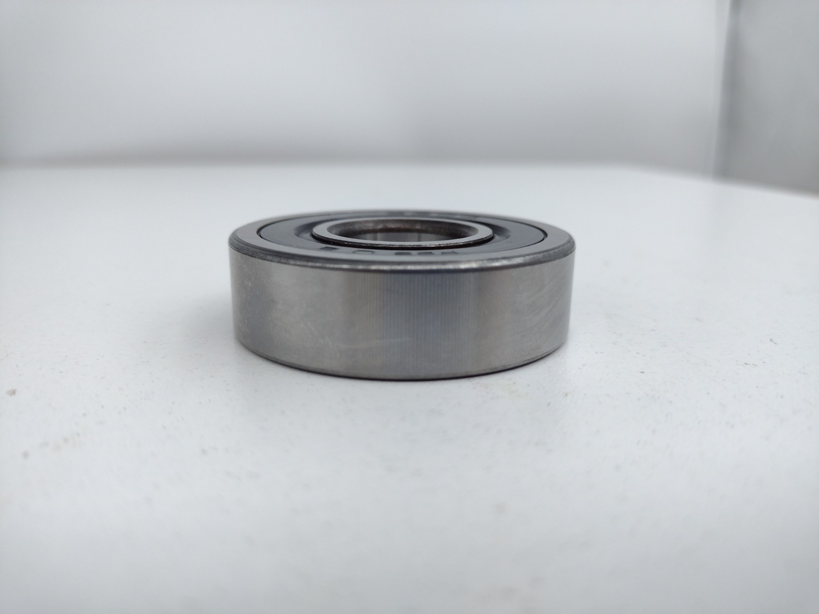 *** SNR 6304 EE Single Row Deep Groove Ball Bearing 20 mm Bore