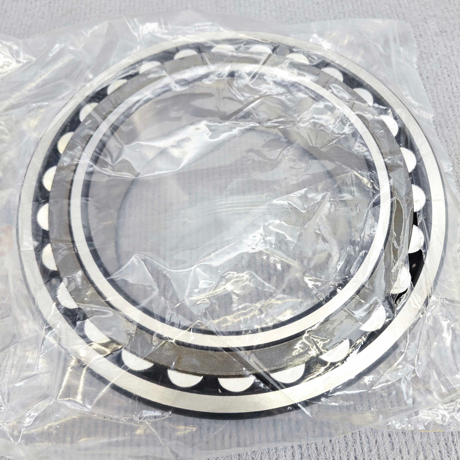 New 23030 CC/W33 spherical roller bearing for SKF 23030 CC/W33