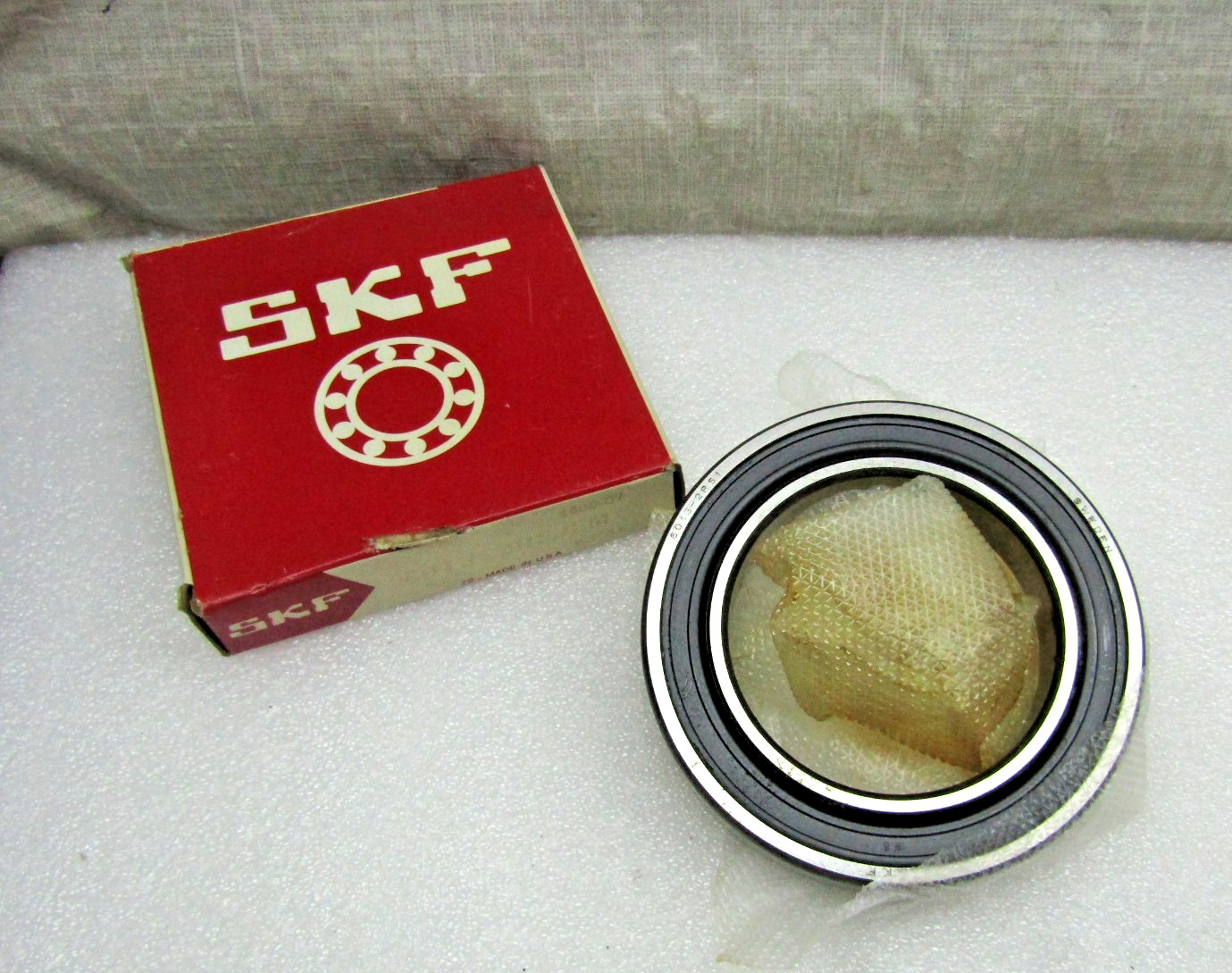 SKF 6013-2RS JEM 65mm X 100mm X 18mm Sealed Bearing