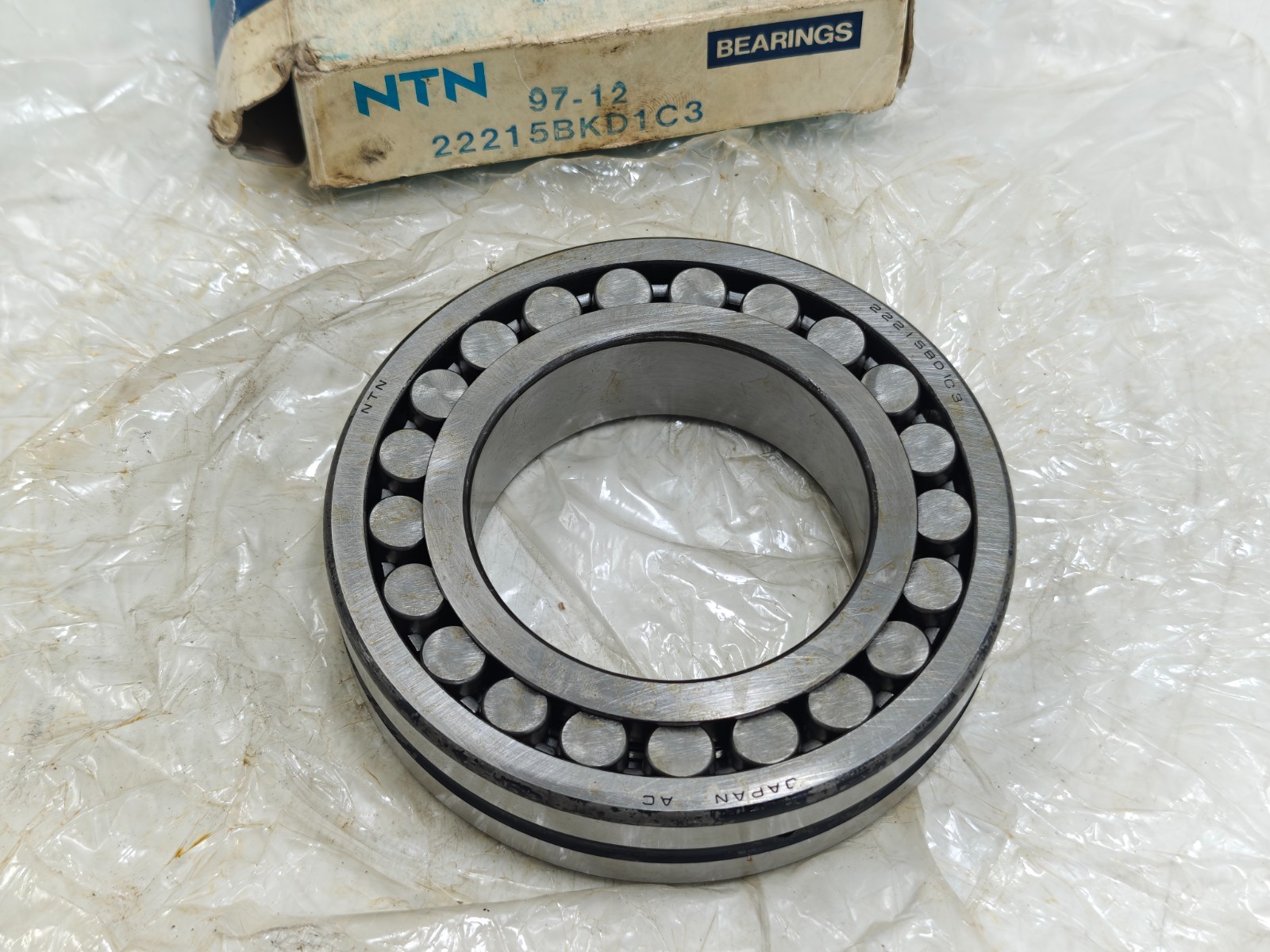 22215 BKD1 C3 NTN Spherical Roller Bearing 75x130x31mm 22215BKD1 C3 Tapered Bore