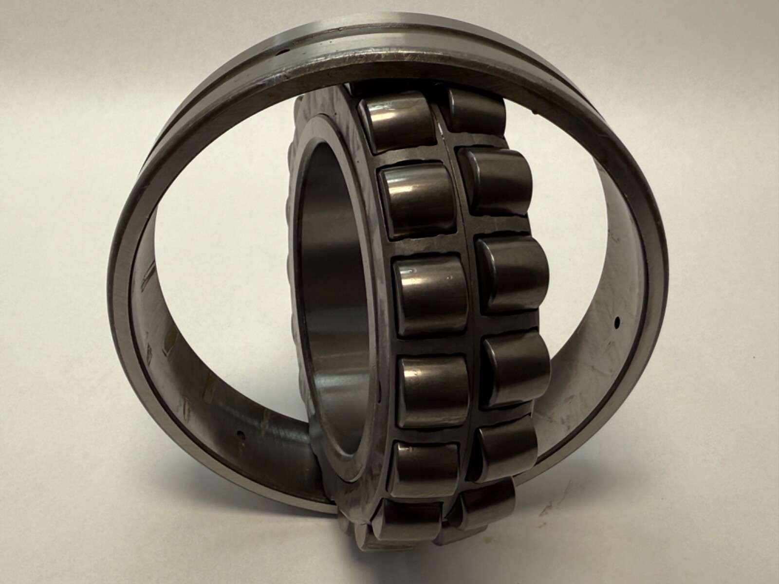 SNR 22216EAKB33J30 Bearing 22216E 22216 EA K W33/B33 C3/J30 80x140x33 mm