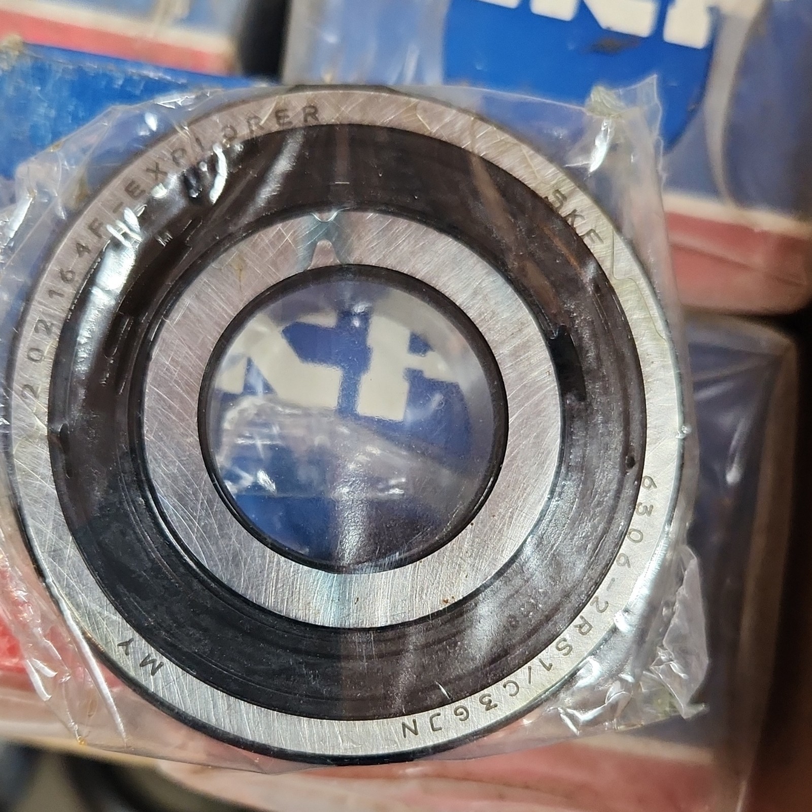 36 pack SKF Explorer Deep Groove Ball Bearing 6306-2RS1/C3GJN 30x72x19mm Steel