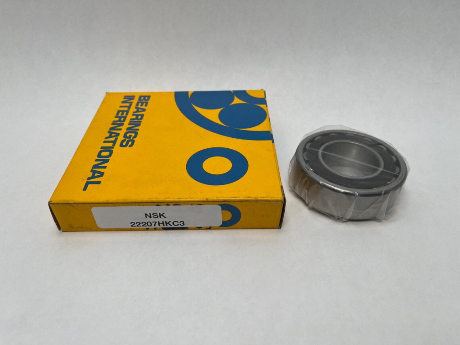 NSK 22207HKC3 Bearing 35x72x23mm 22207-E-TVP 22207-H-K-C3 Japan