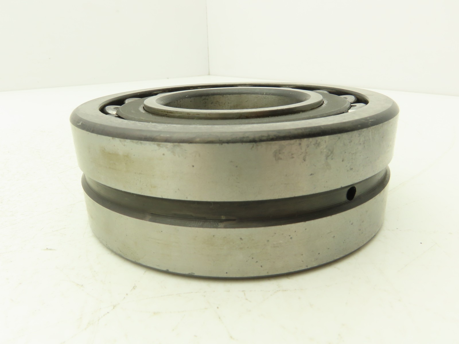 SKF 22312 CG/C3W33 Spherical Roller Bearing 2 Row 60mm ID x 130mm OD x 46mm W