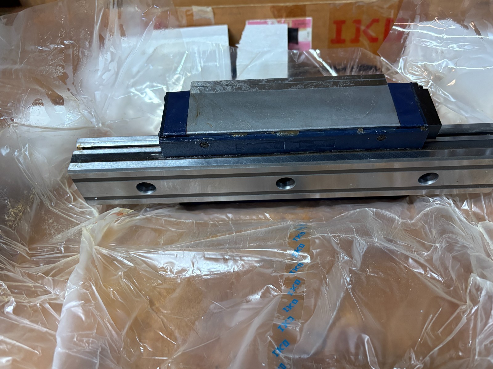 IKO Rail Bearing Assembly Linear Way LWHDG45C1R315BHS / DF-SPLJS1 with rail