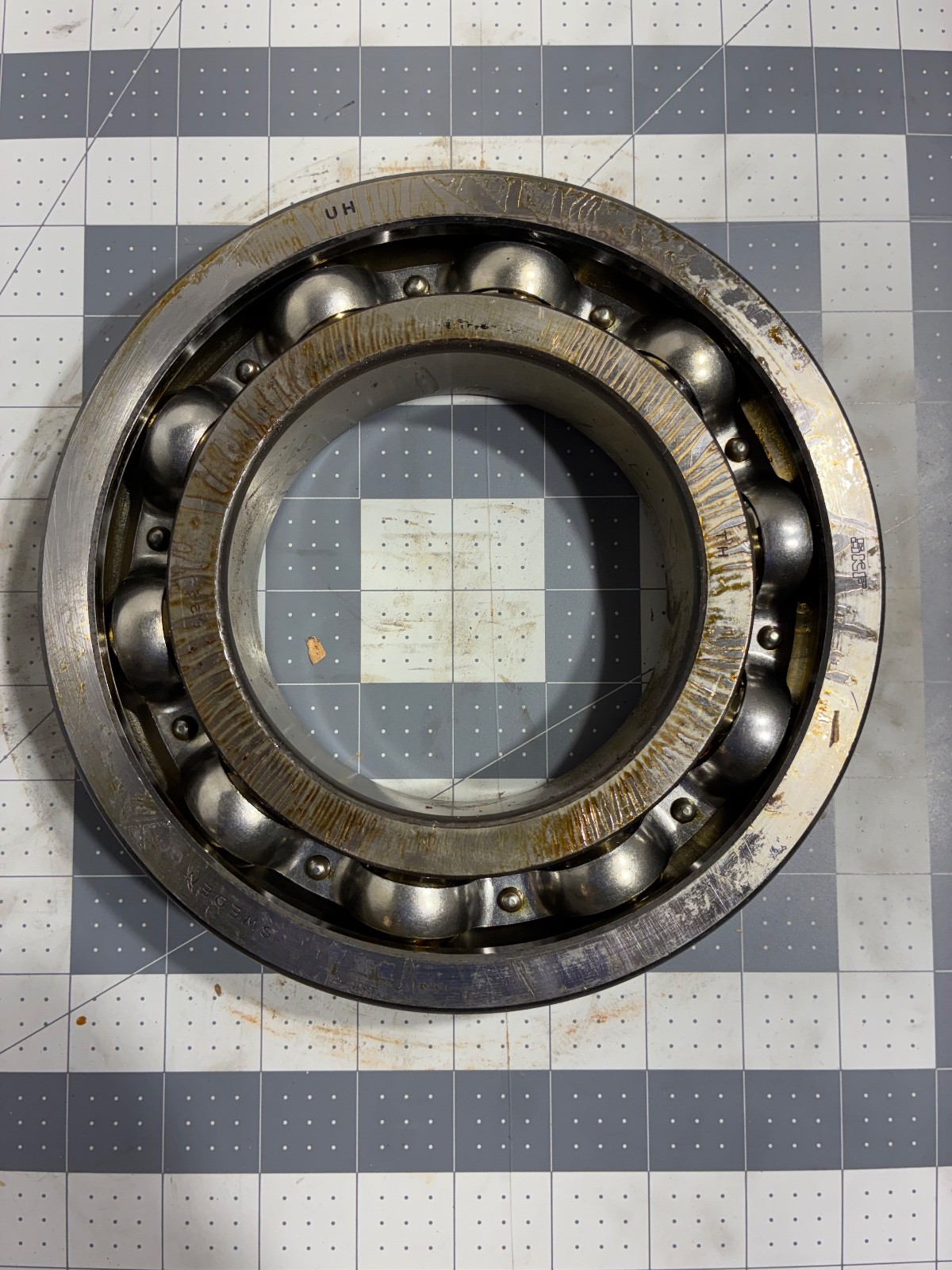 SKF 6222 – Single Row Deep Groove Ball Bearing – Made in USA – New Open Box