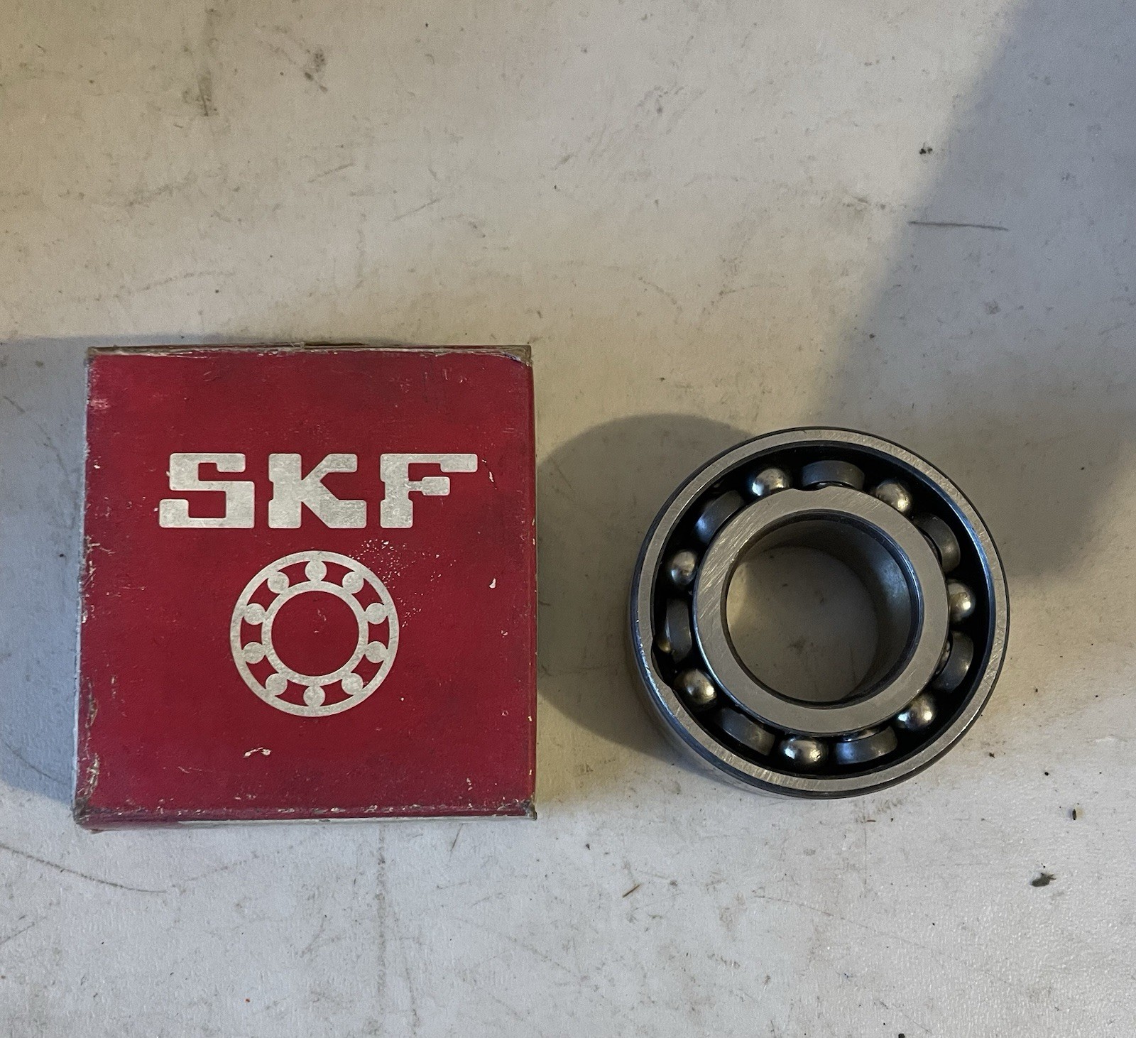 NEW SKF 5207-A/C3 DOUBLE ROW ANGULAR CONTACT BALL BEARING