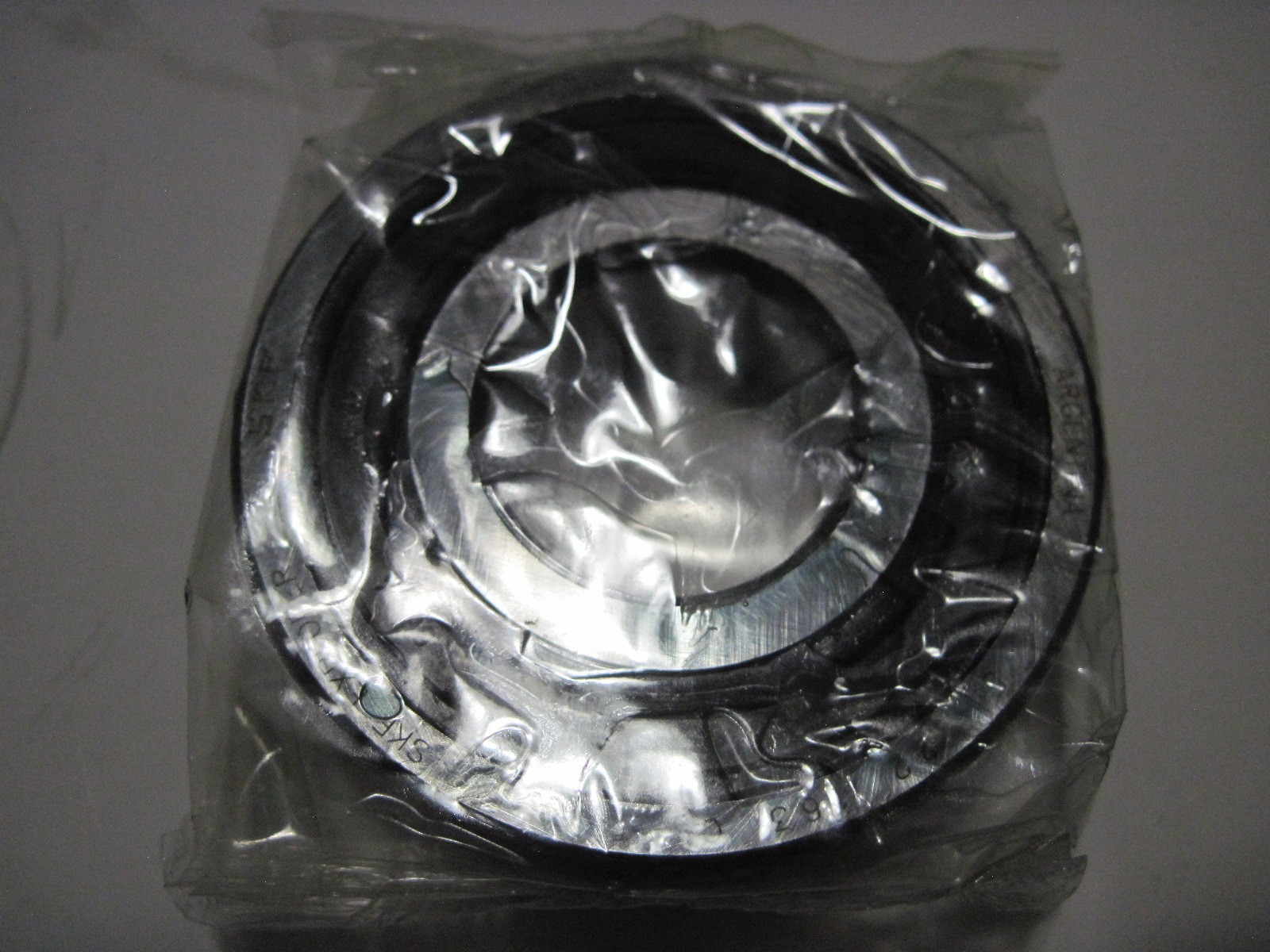 NOS SKF Double Rubber Sealed Steel Ball Bearing 6305-2RS1/C3GJN 25x62x17 mm
