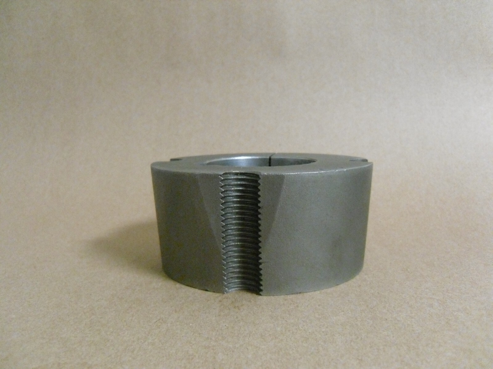 MARTIN 3020 2-1/8 TAPERED BUSHING 2-1/8″ BORE NO HARDWARE