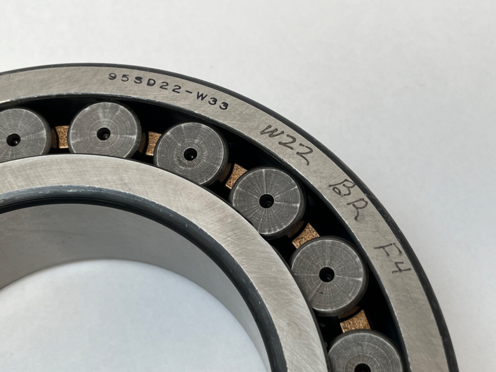 Torrington 22219BRW33 Spherical Bearing 22219-BR-W33 95SD22-F4 95x170x43 mm