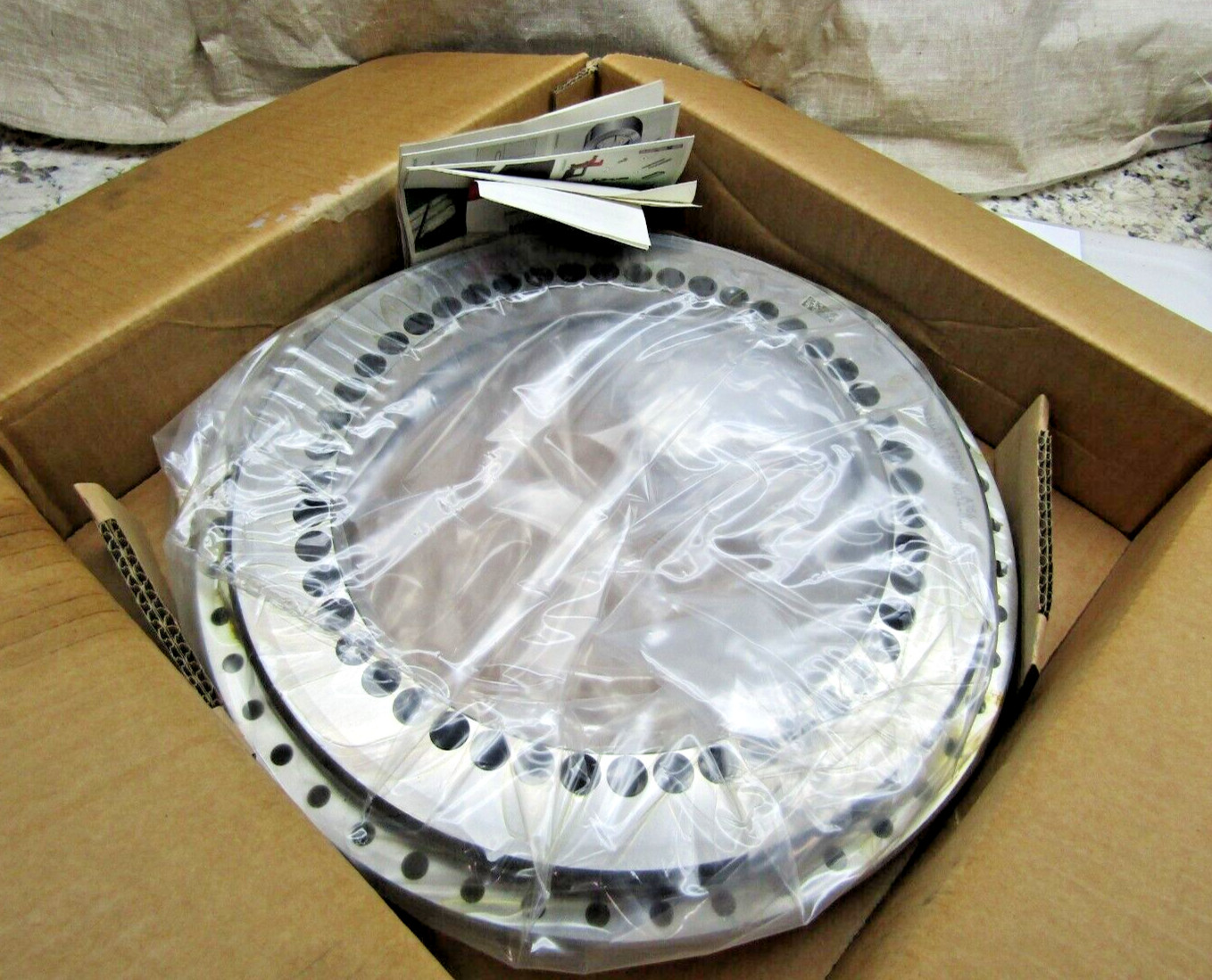 INA YRT200-C 200mmX 300mmX 45mm YRTC200-XL Axial Radial Roller Bearing *NEW*