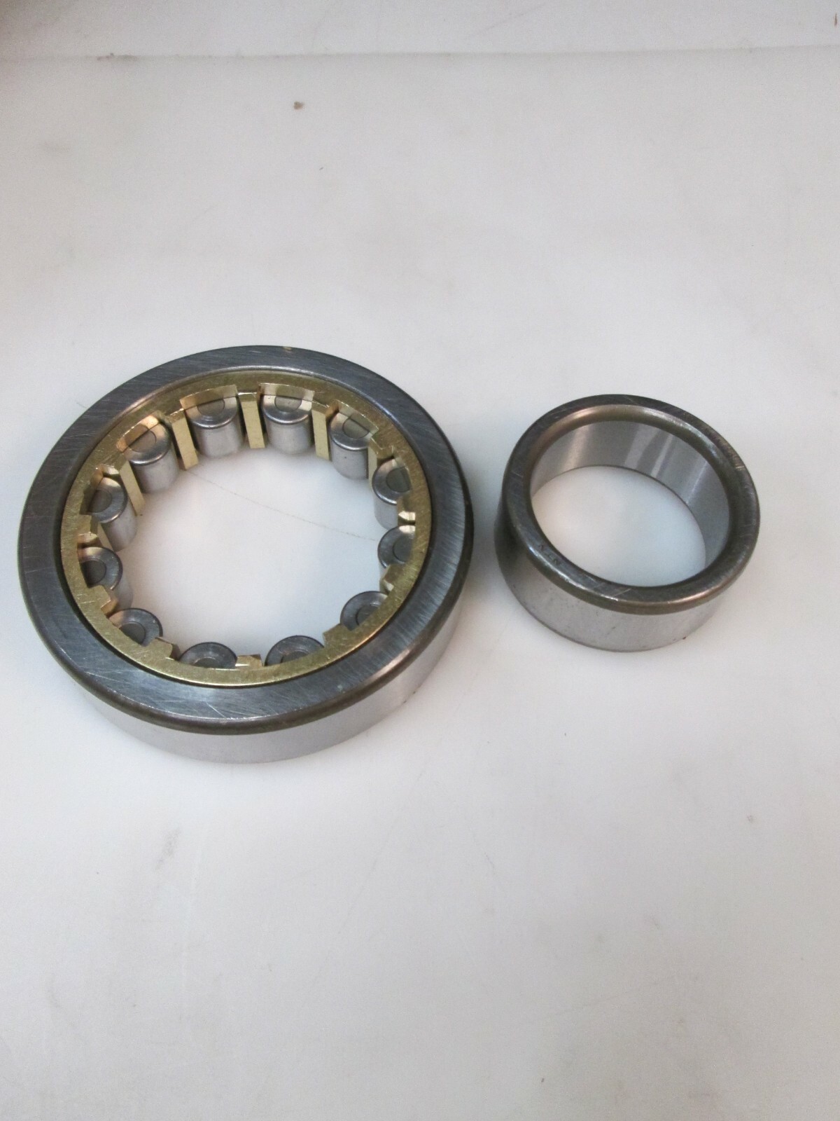 NTN Cylindrical Roller Bearing 50 mm ID x 110 mm OD x 27 mm W – NU310G1C4 NEW