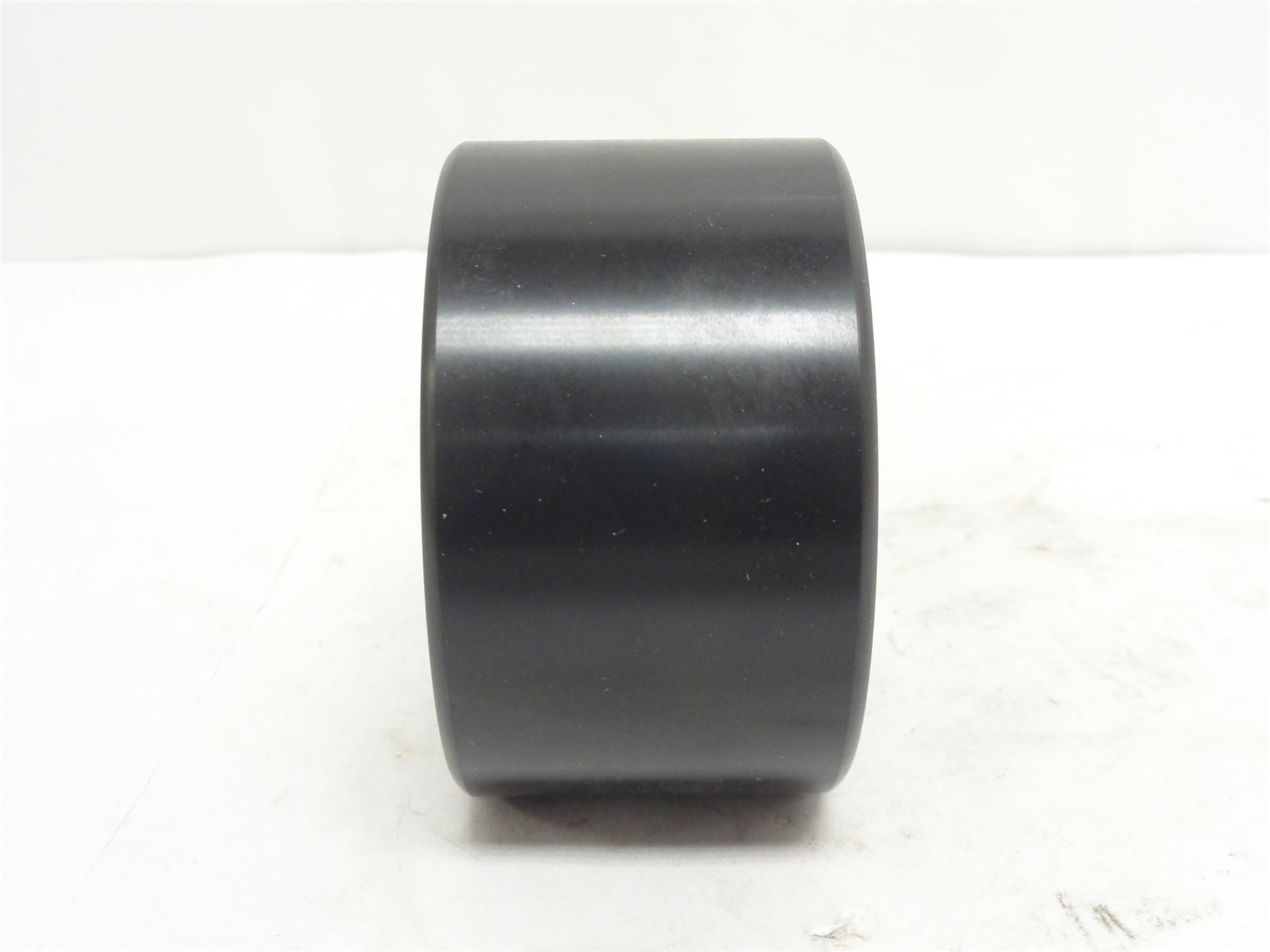 253202 New-No Box; Smith YR-3-1/2-X Flat Yoke Roller 1-1/8″ID x 3-1/2″OD x 2″ W