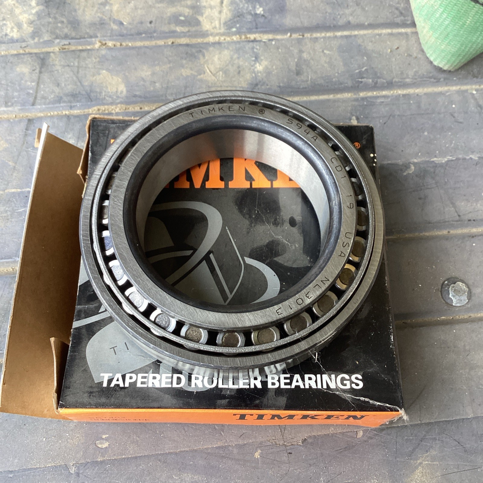 New SET403 594A/592A TIMKEN Wheel Bearing and Race Set-Race Set