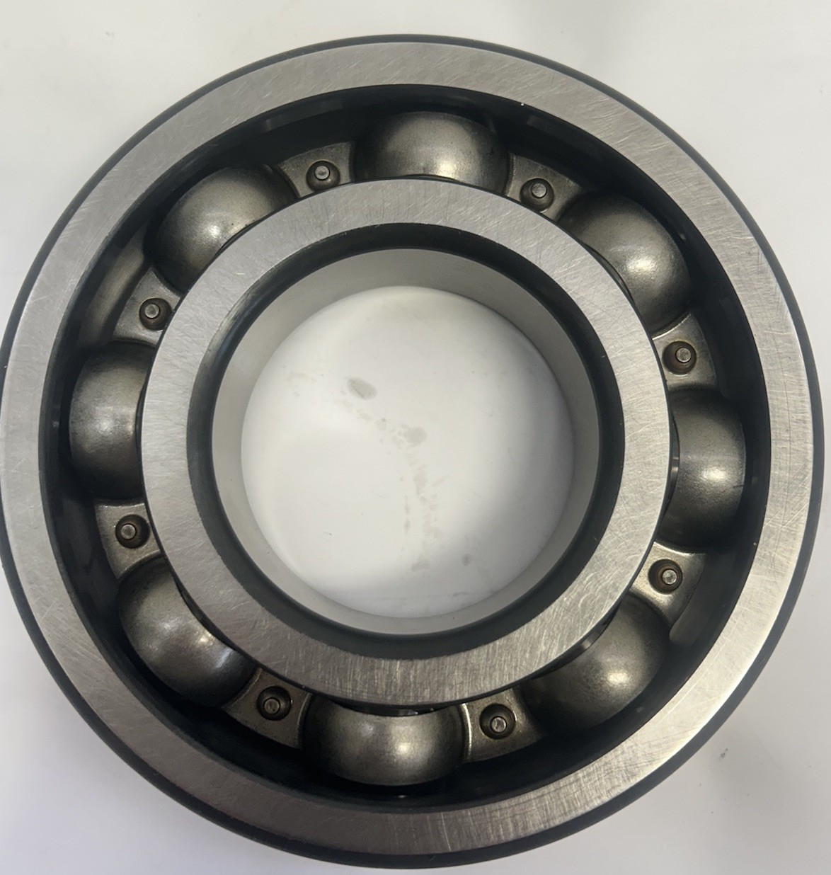 FAG 6313/C3 DEEP GROOVE RADIAL BALL BEARING 140mm 65mm 33mm New