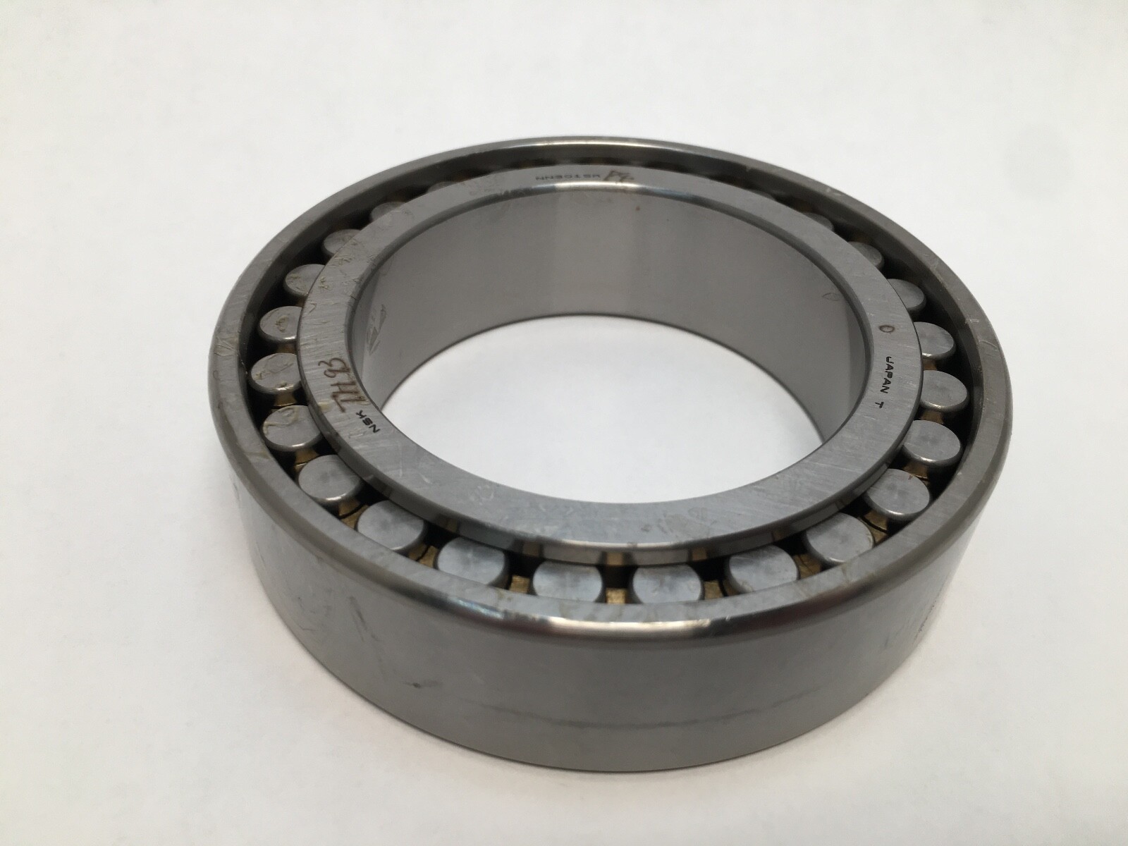 NSK NN3015KCC1P4 Cylindrical Bearing 75x115x30 mm NN-3015-K-CC1-P4 ABEC7 Japan