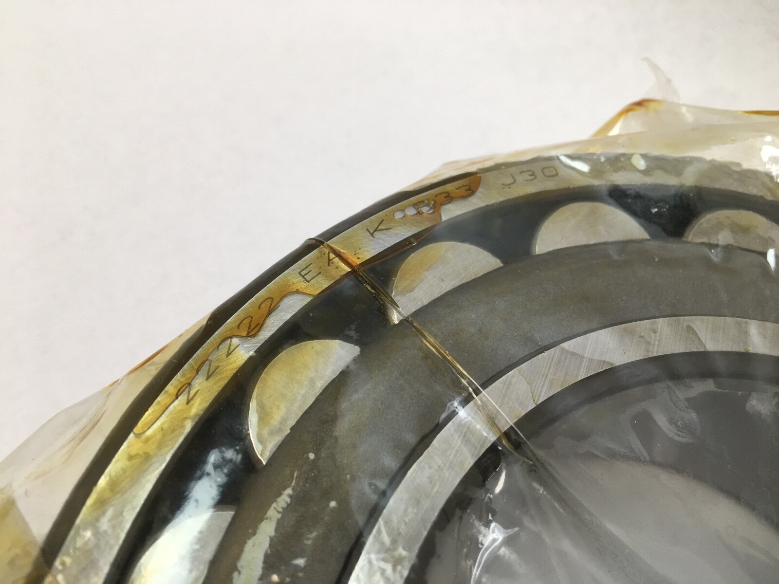 SNR 22222EAKB33J30 Spherical Bearing 110x200x53 mm 22222 EA K B33 J30 Italy