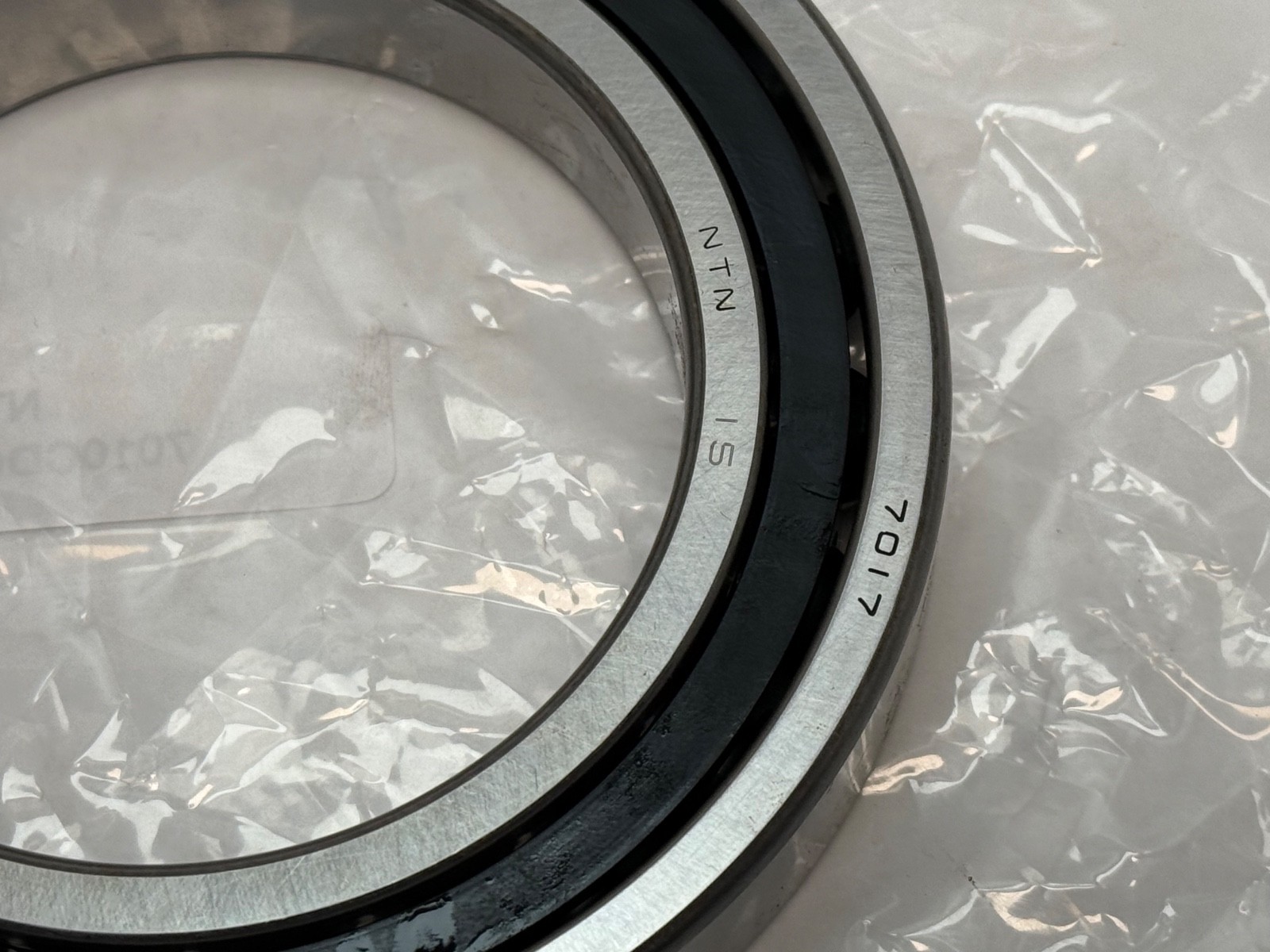 NTN 7017CDG2/GNP4 Angular Contact Bearing 7017C 7017-CD/P4ADGA 85x130x22 mm