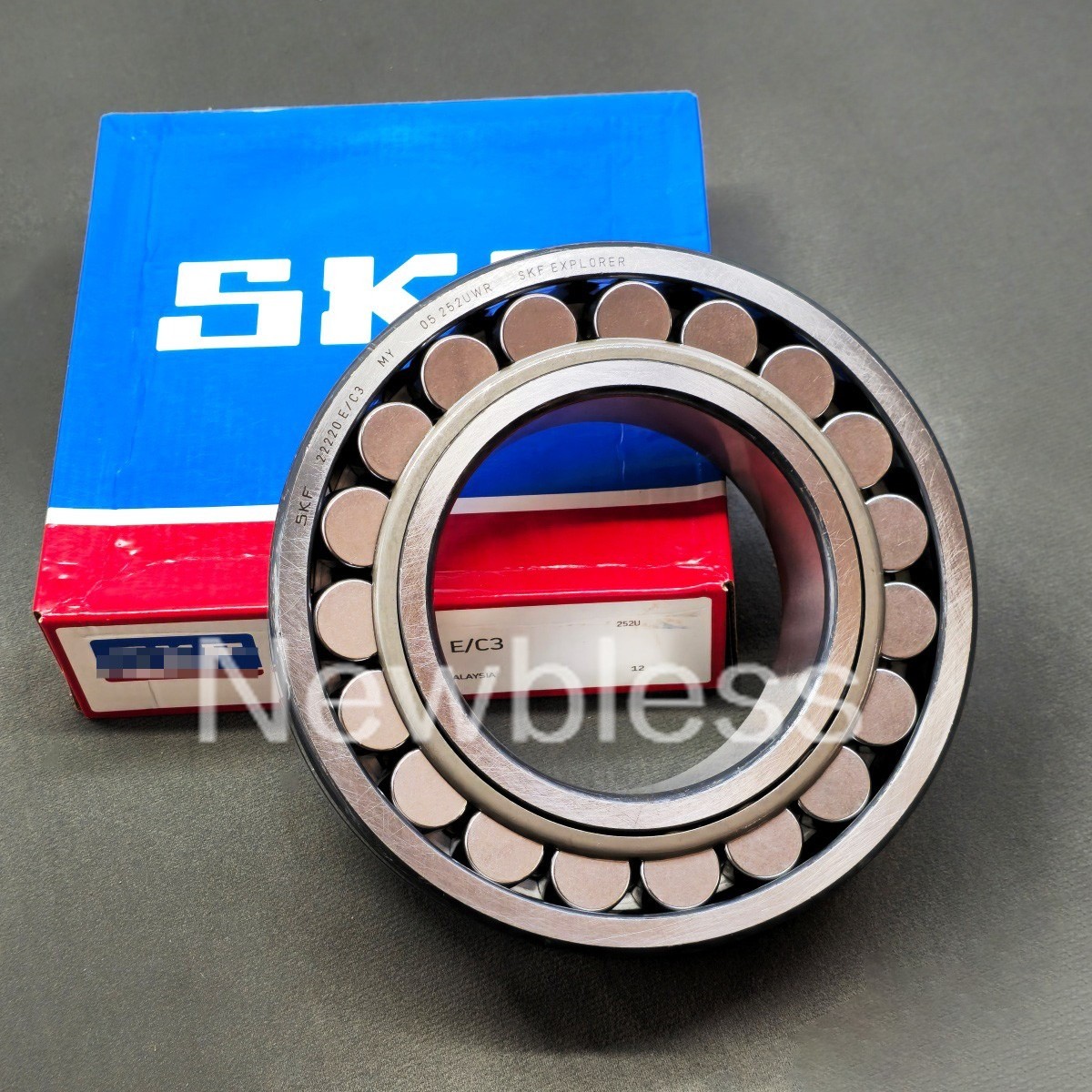 NEW 22220E C3 Spherical Roller Bearing FOR SKF 22220E/C3 22220EC3 Open