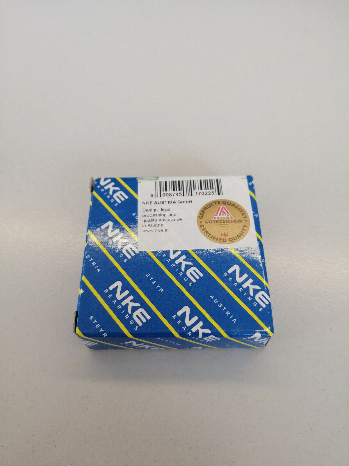 NKE Deep Groove Ball Bearing 6204-2Z-C3 Batch No.9B4968 20x47x14mm #62297