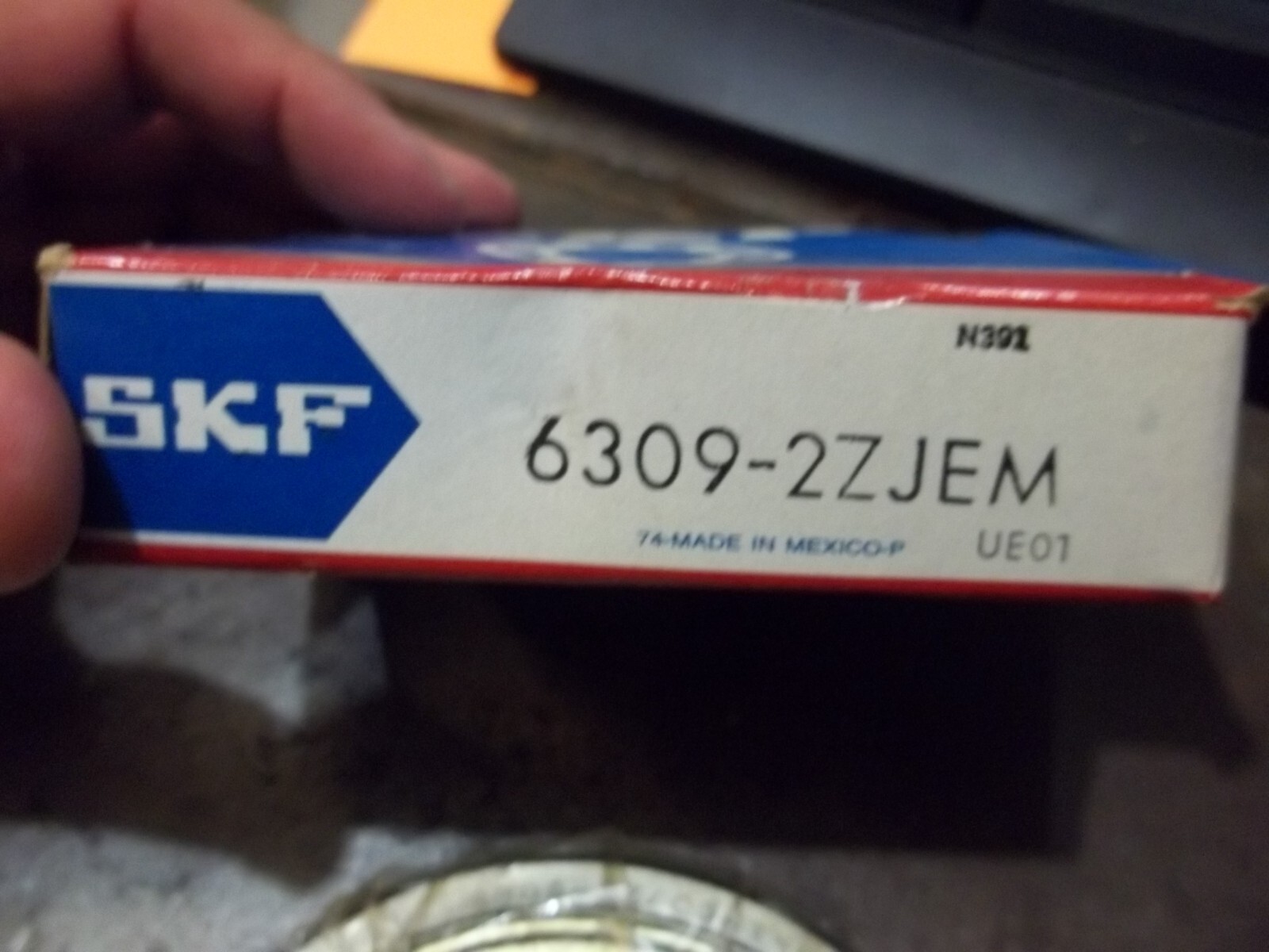 NIB SKF 6309-2ZJEM 6309-2Z/C3HT51 BEARING (208-1)