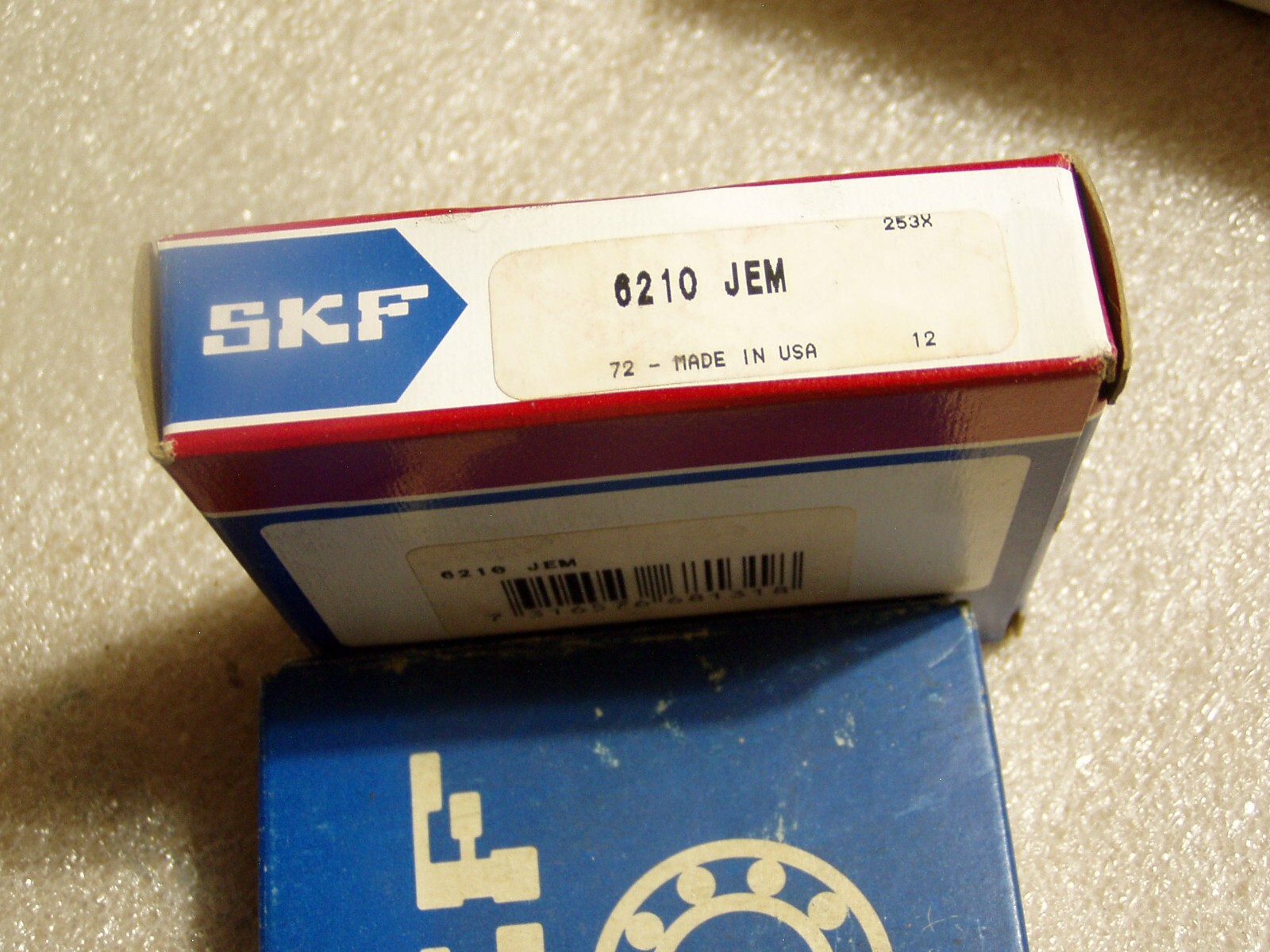 SKF 6210 JEM bearing 50mm bore x 90mm O.D. x 20mm wide. Open without snap ring.
