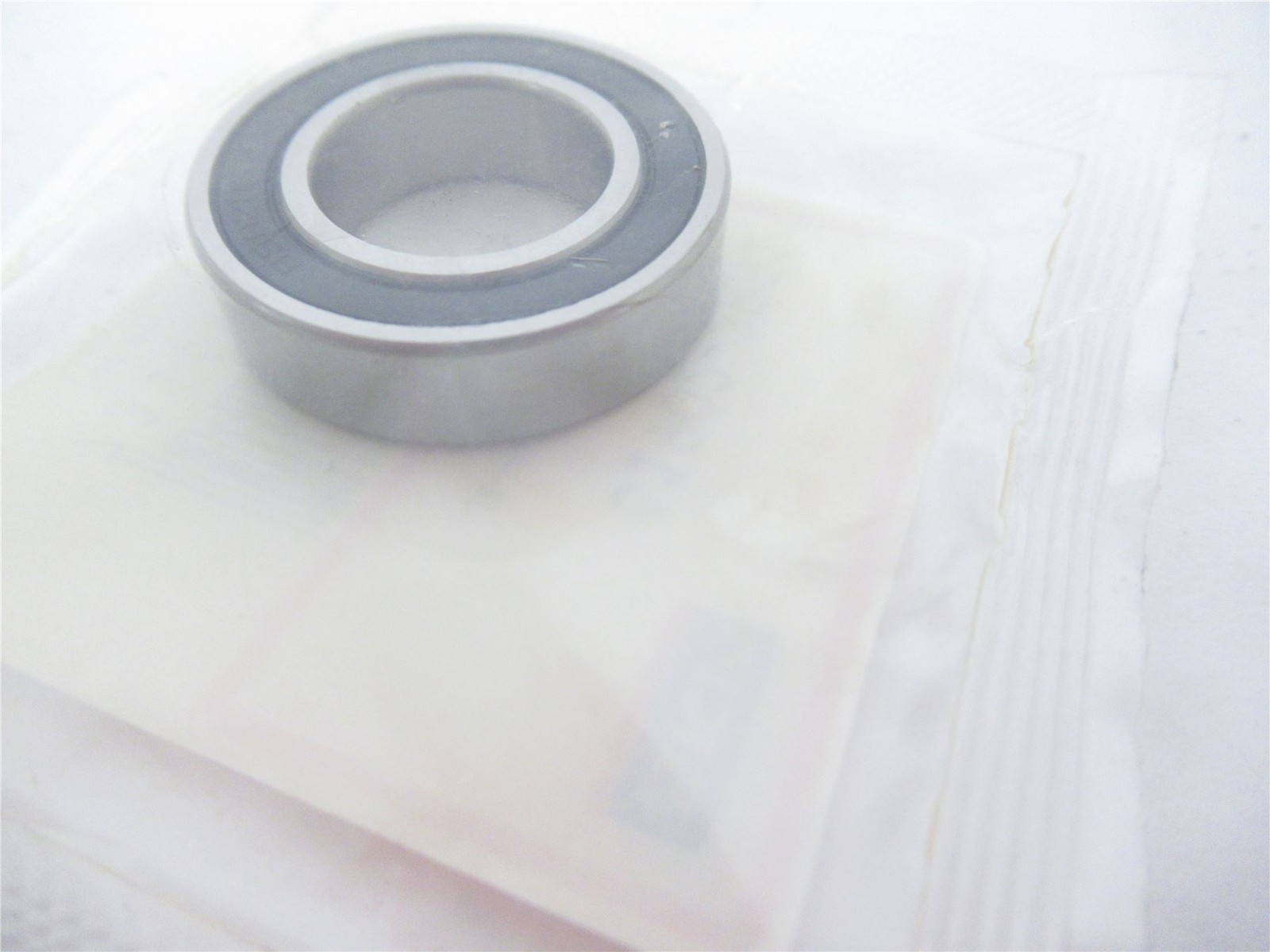 242693 New-No Box; SKF 61902-2RS1 Bearing Deep Groove 15mm Bore 28mm OD 7mm W