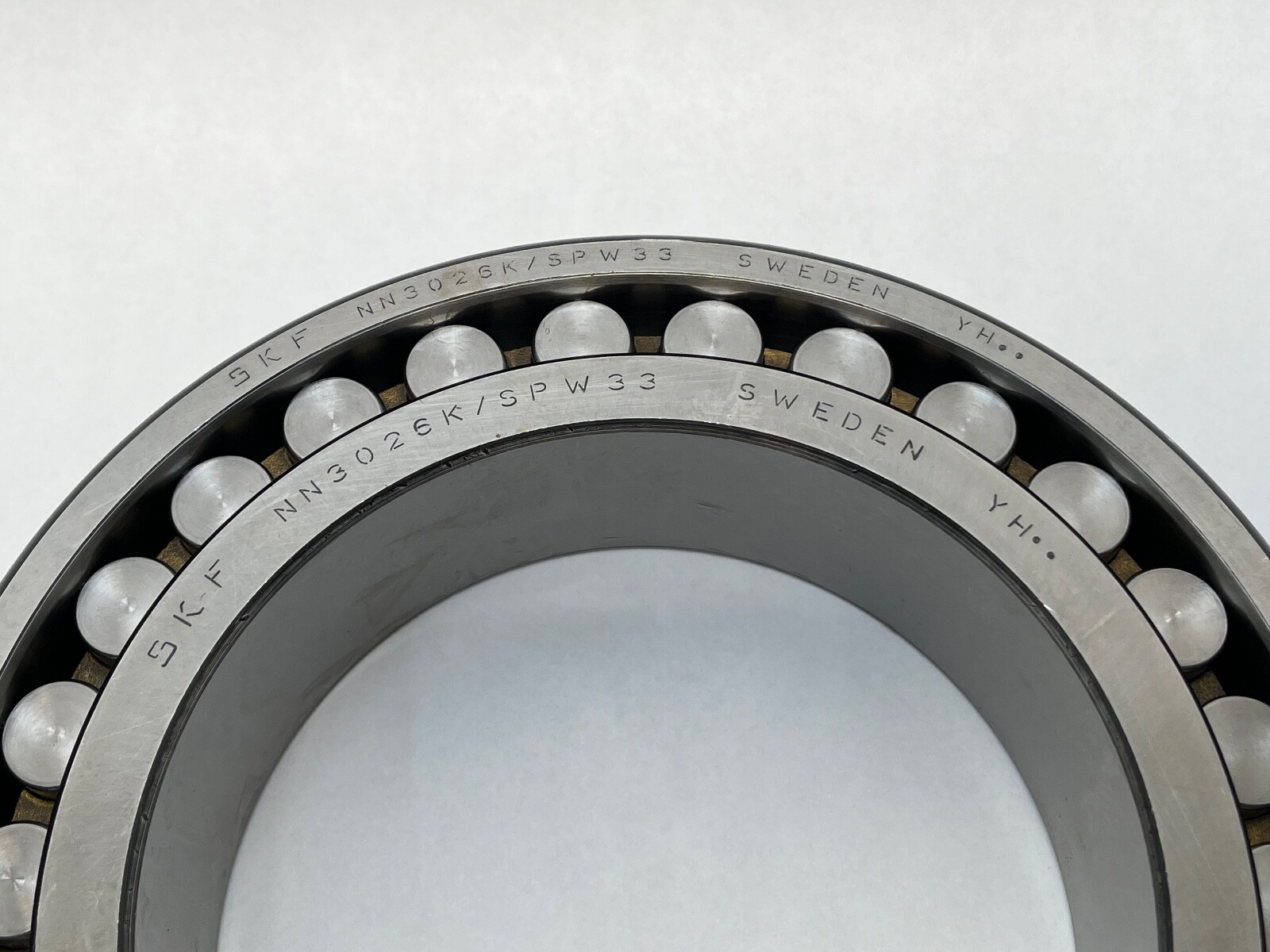 SKF NN-3026-K/SPW33 Bearing 130x200x52 mm NN3026 NN-3026-K-SP-W33 Sweden