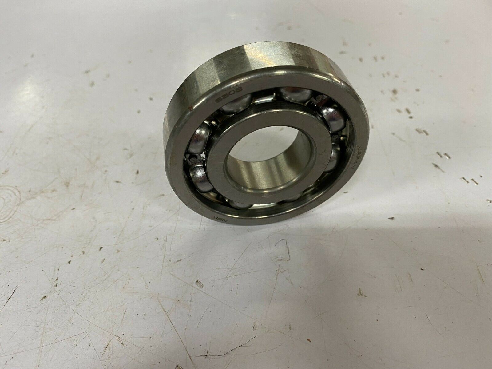 NSK 6202 Deep Groove Ball Bearing