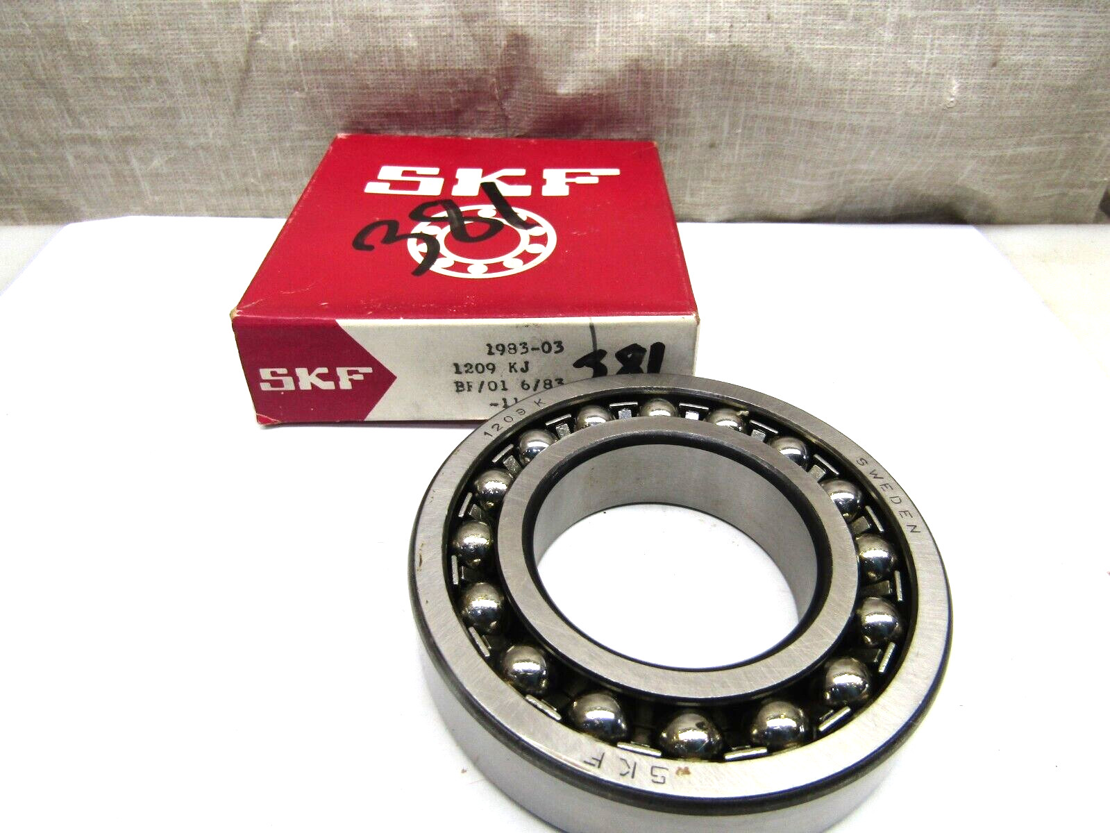 SKF Sweden 1209K 45mm X 85mm X 19mm Open Self Aligning Bearing 1:12 Tapered Bore