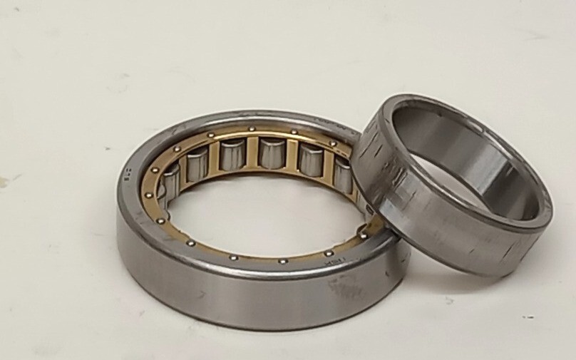 NSK NU210MC3 Cylindrical Roller Bearing 50mm ID X 90mm OD X 20mm W NU-210-MC3
