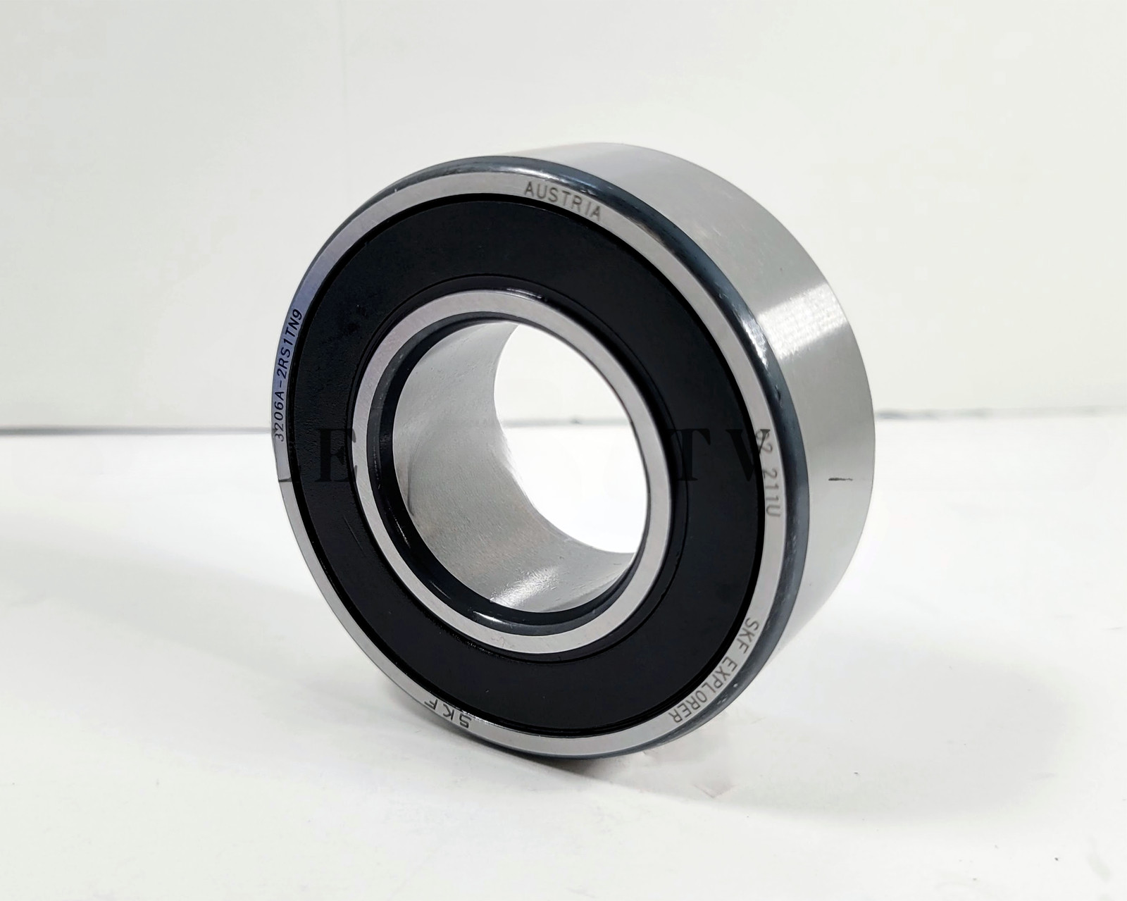 SKF 3206 A-2RS1TN9/MT33 Double Row Angular Contact Ball Bearing Seal