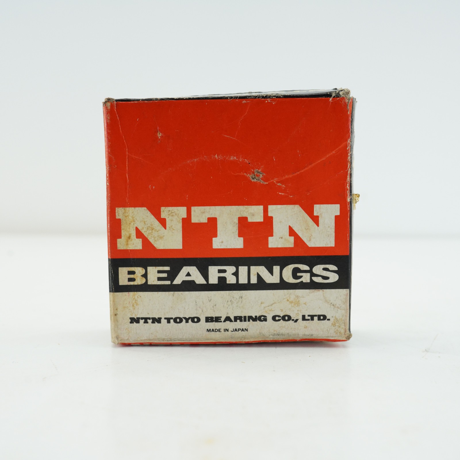 NU206 Cylindrical Roller Bearing 82-12 by NTN brand new old stock