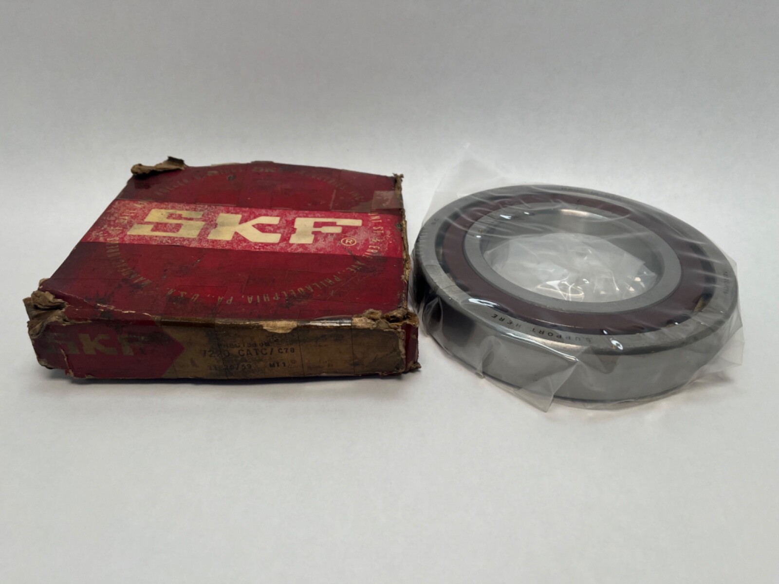 SKF 7220CATCC78 Angular Bearing 100x180x34 mm 7220C 7220-CATC-C78 USA