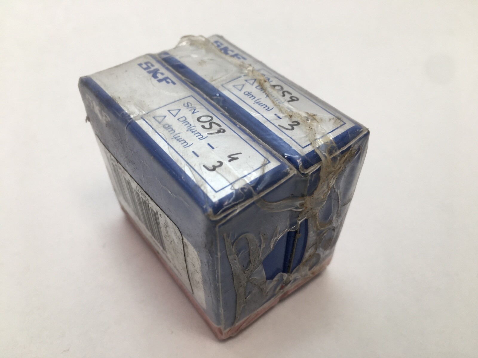 SKF 7005-ACD/P4ADGA Angular Contact Bearing 25x47x12mm 7005ACDP4ADGA Italy 2 pcs