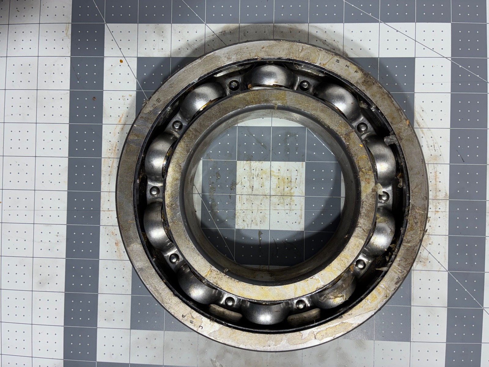 SKF 6222 – Single Row Deep Groove Ball Bearing – Made in USA – New Open Box