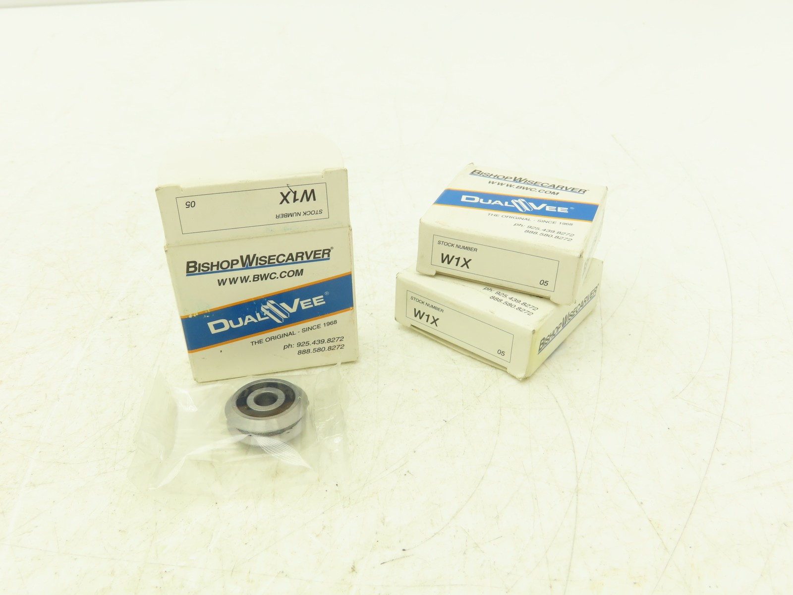 Bishop Wisecarver W1X Rail Wheel DualVee .1875″ID x .771-OD x .310-W Lot Of 3