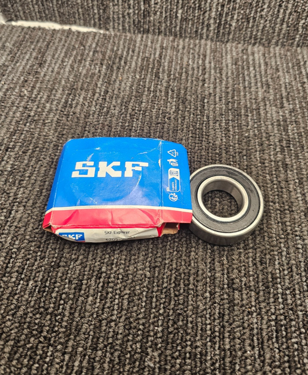 (QTY 2) SKF 6205-2RSH Deep Groove Ball Bearing 25mm x 52mm x 15mm