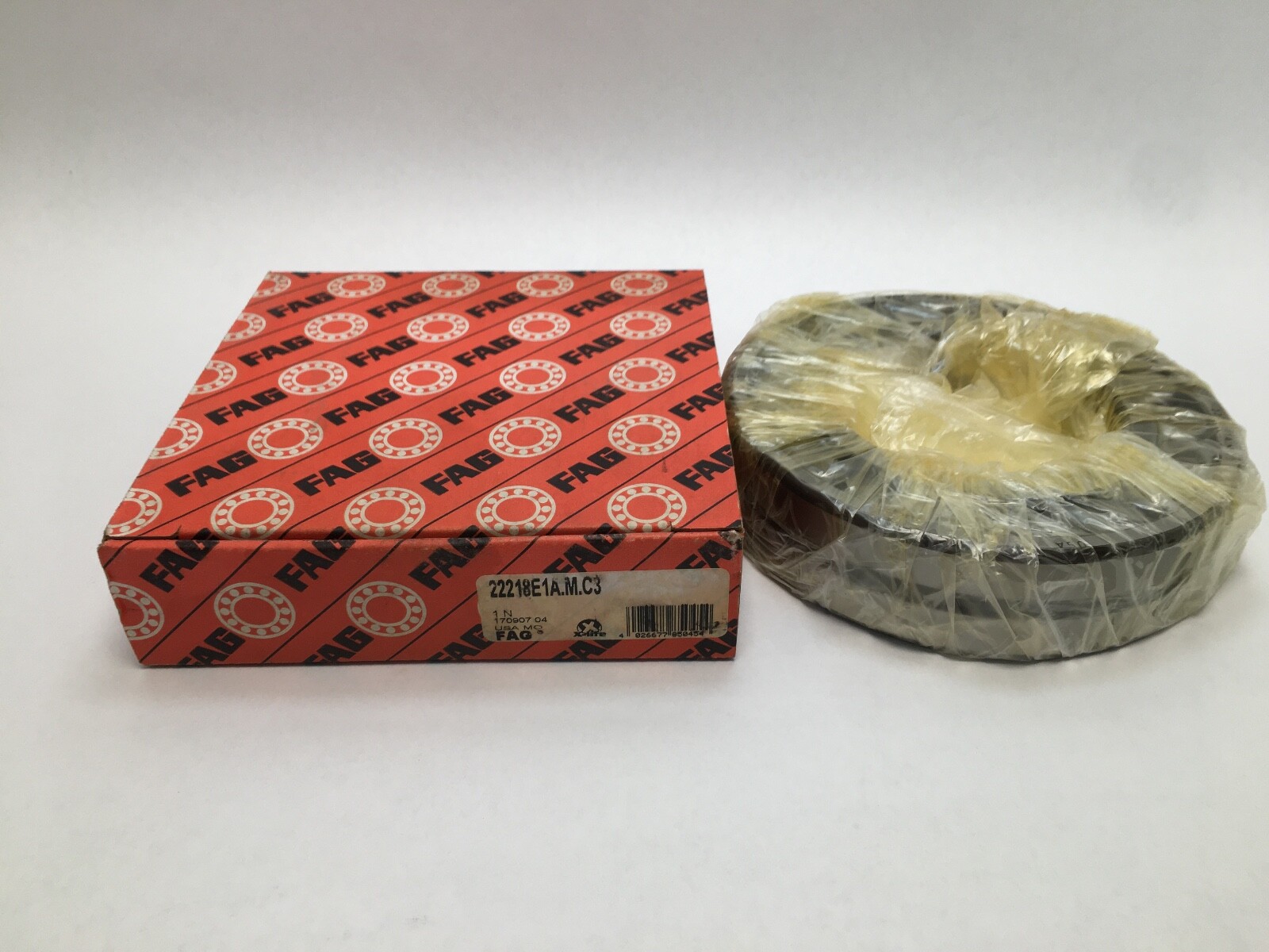 FAG 22218E1A.M.C3 Spherical Roller Bearing 90x160x40mm 22218 E1 A M C3 XLife USA