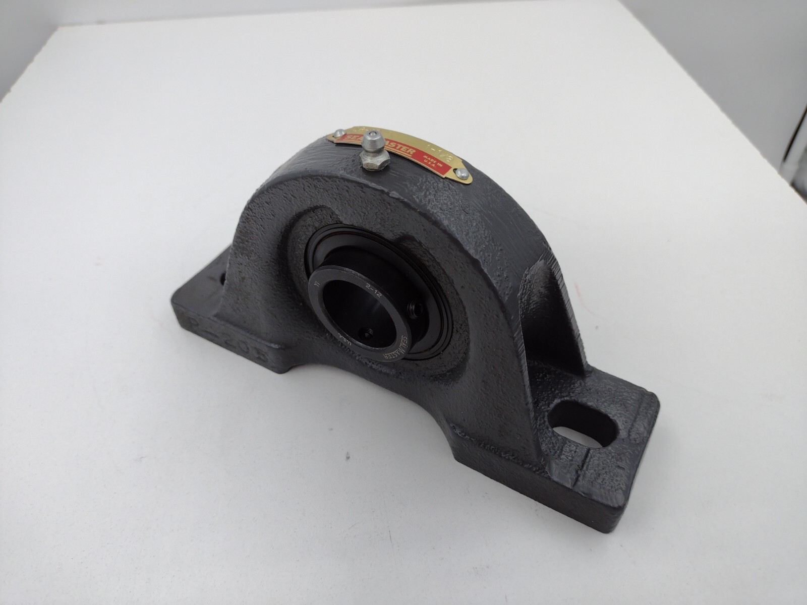 SealMaster SP-18 1 1/8″ Pillow Block Ball Bearing Unit – 2-Bolt Base