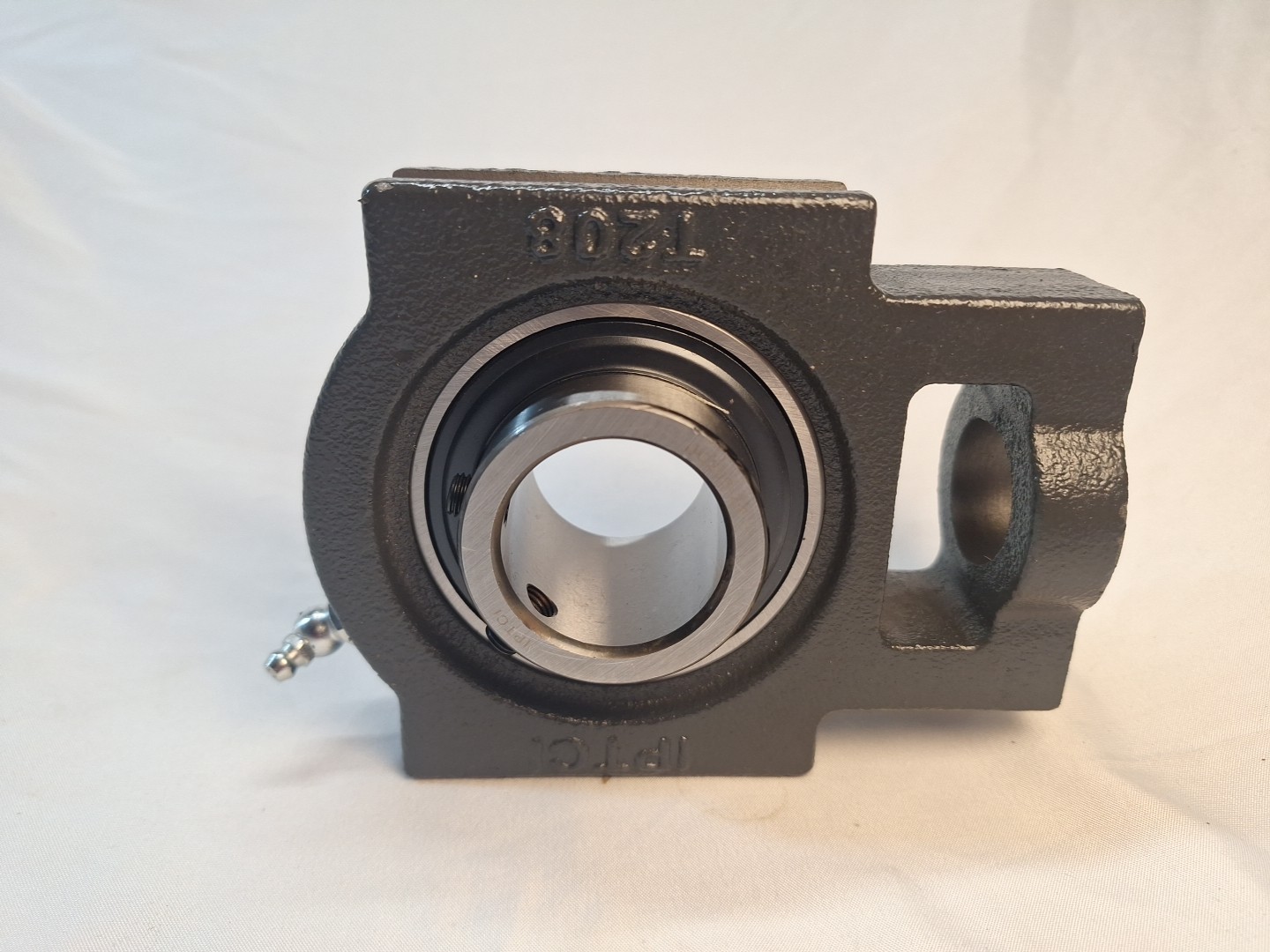 1-1/2″ UCT208 IPTCI Take-Up Bearing UCT 208 40mm