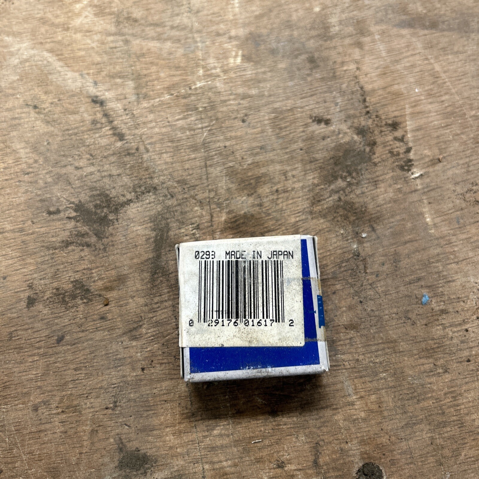 NSK 6300 VV CE BALL BEARING, RUBBER SEALED 10x35x11mm 6300 6300VV *AV2S5