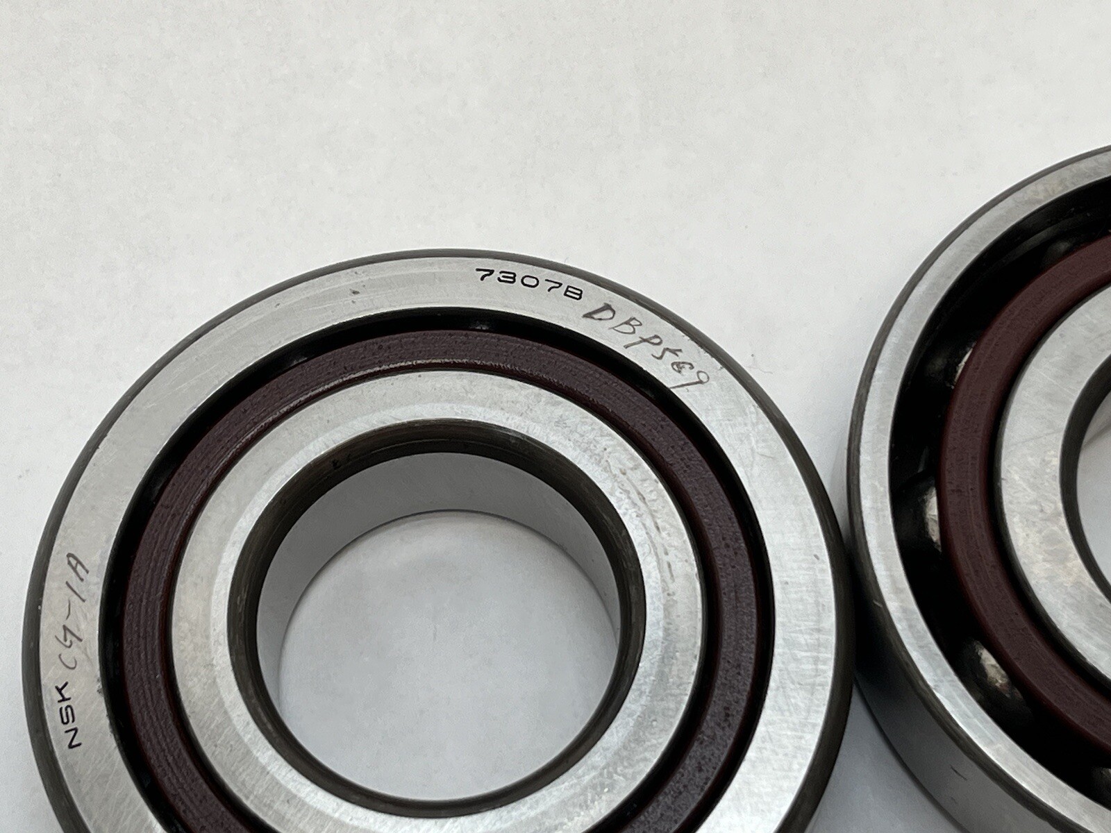 NSK 7307BTYDBP5 Angular Bearing 7307B 7307-B-TY-DB-P5 35x80x21 mm 2 Pcs