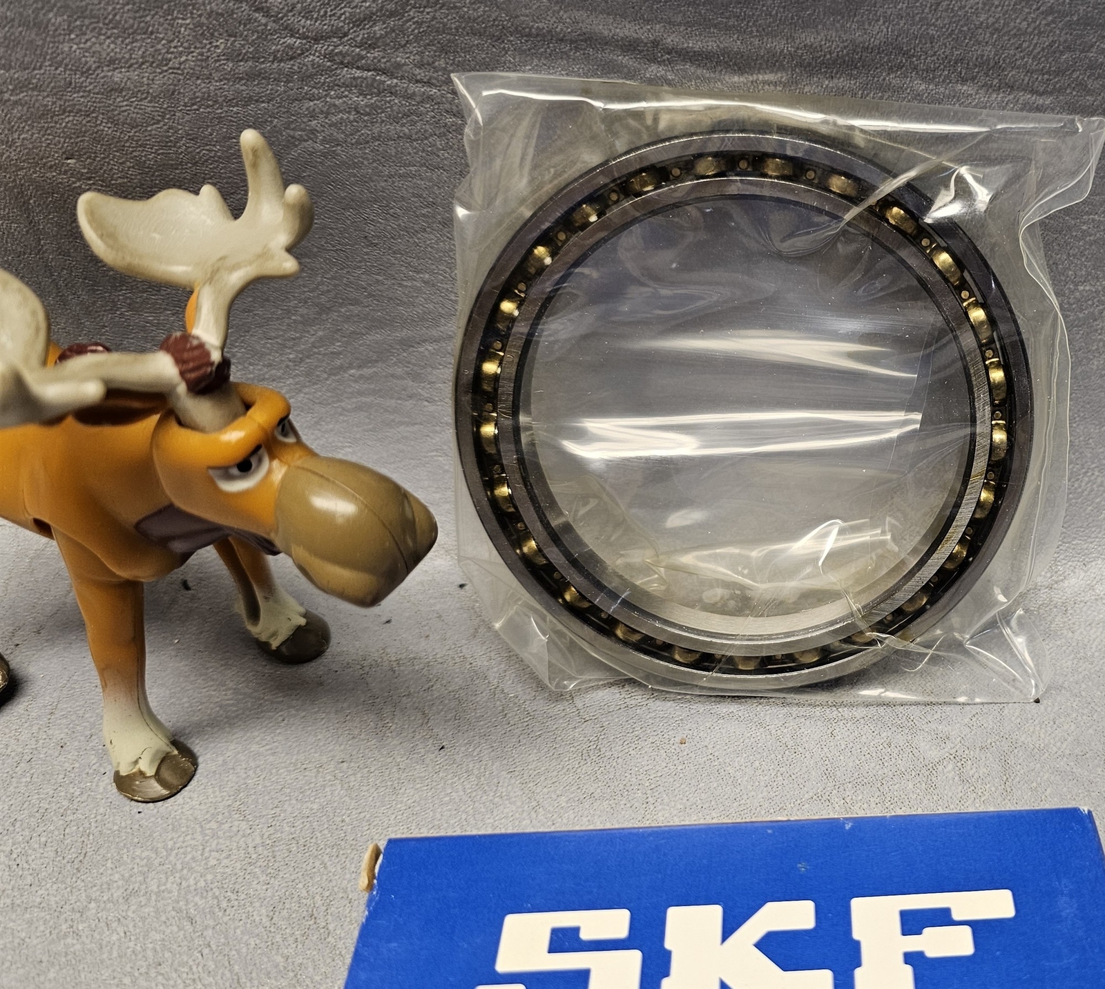 61814 SKF Germany Thin Section Ball Bearing