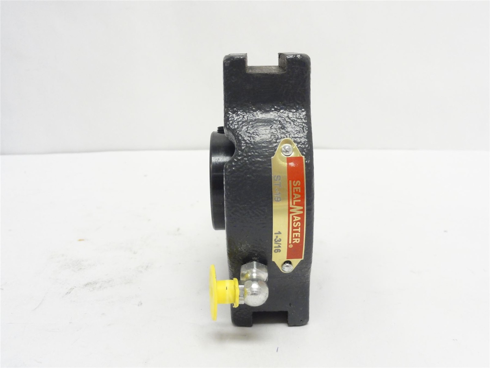 252604 New In Box; Sealmaster ST-19 Take-Up Bearing; 1-3/16″ID; 4″ Slot Spacing