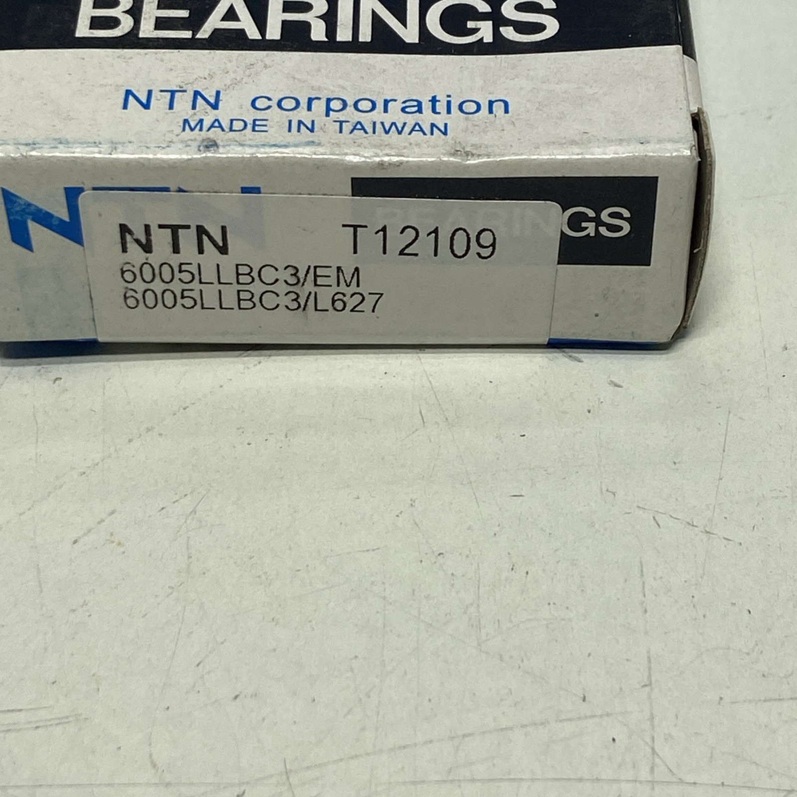 NTN 6005LLBC3/L627 SINGLE ROW RADIAL BALL BEARING, 25x47x12mm, NIB