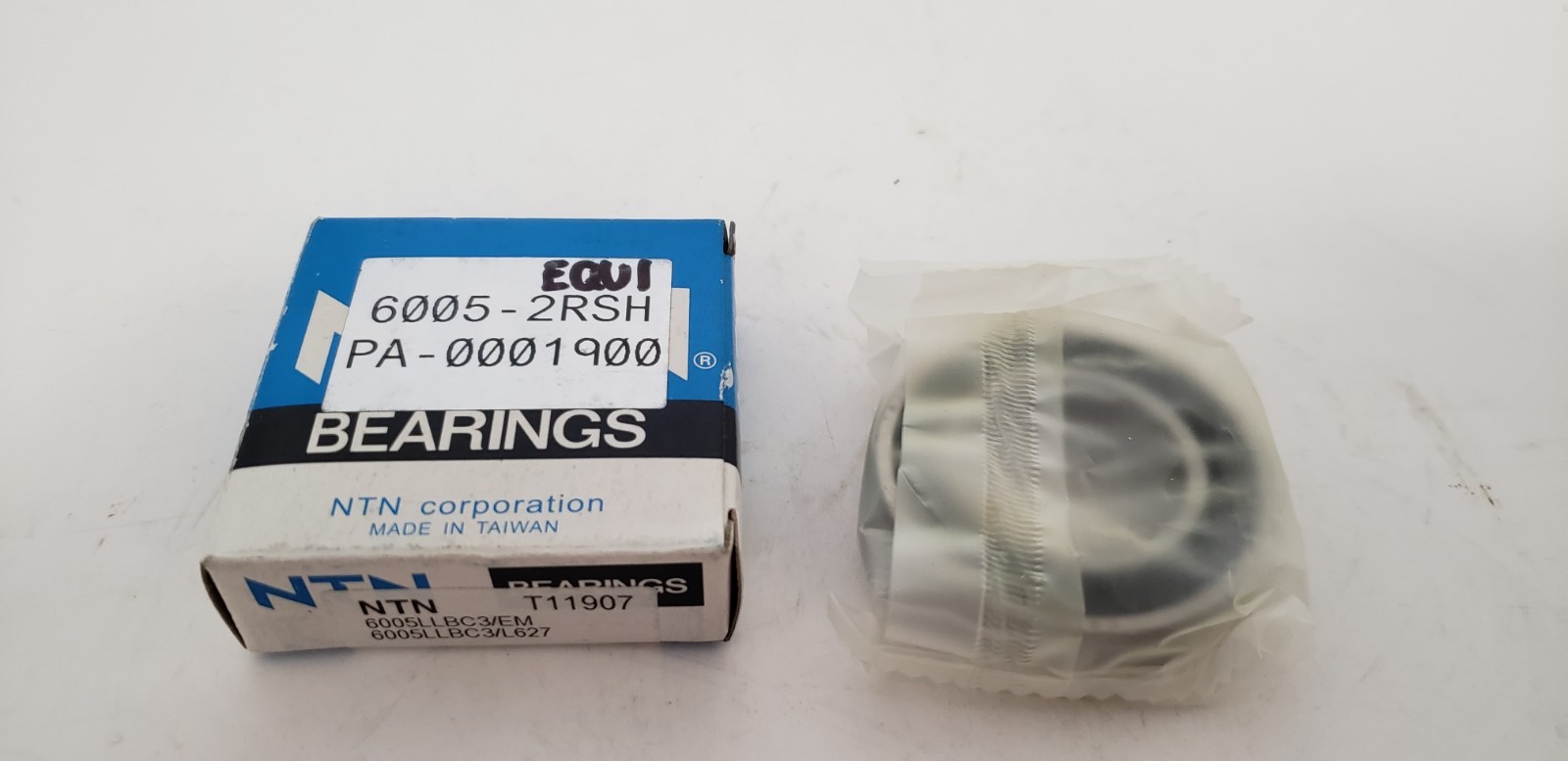 NTN 6005LLBC3/L627 SINGLE ROW RADIAL BALL BEARING, 25x47x12mm, NIB